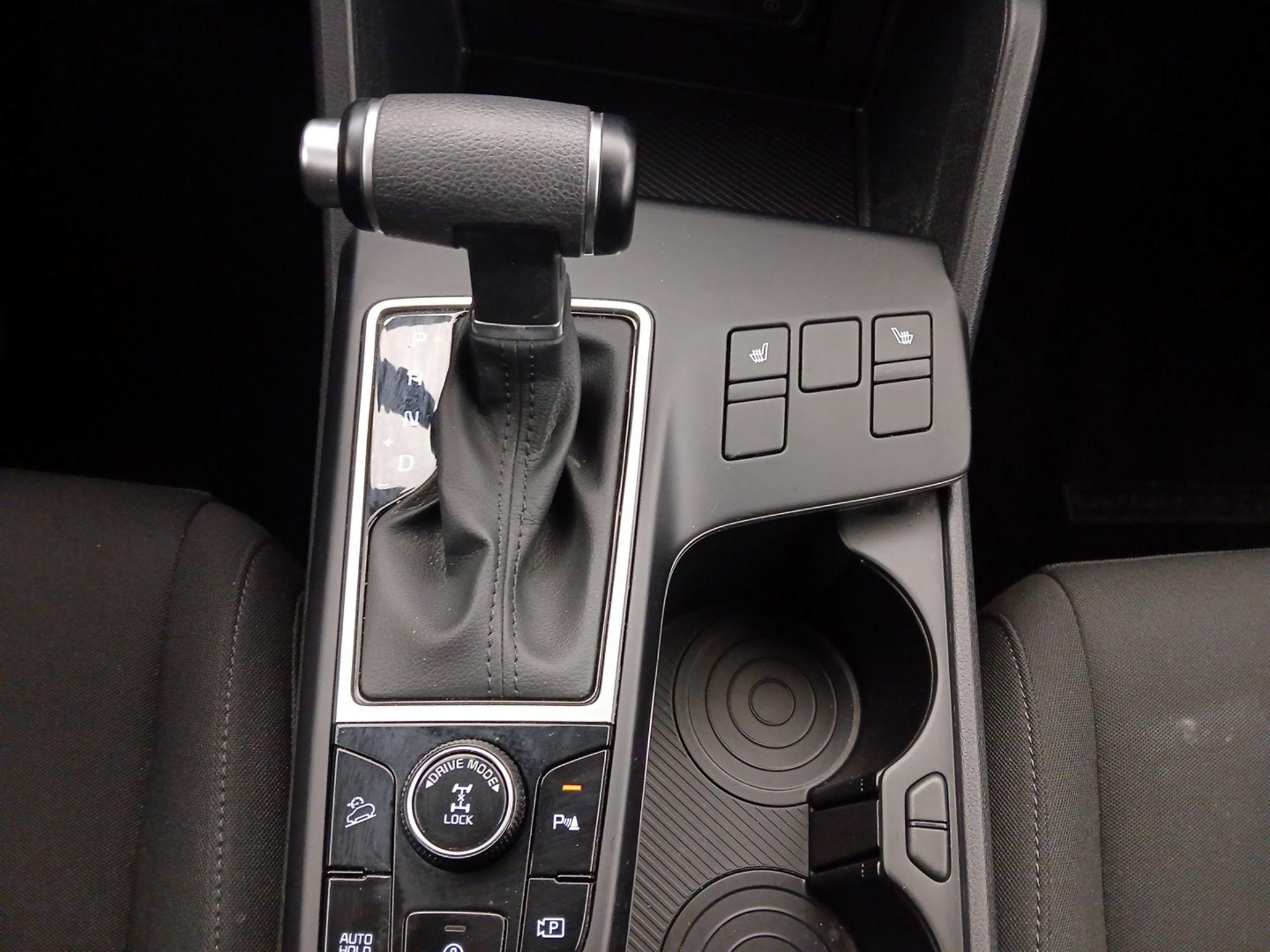 Thumbnail: 2023 Kia Sportage - 17