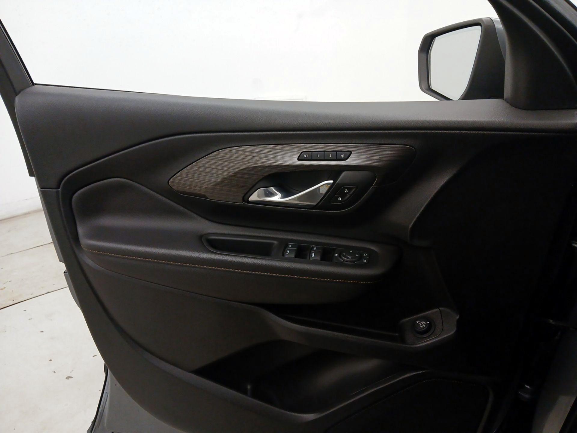 Thumbnail: 2020 GMC Terrain - 12