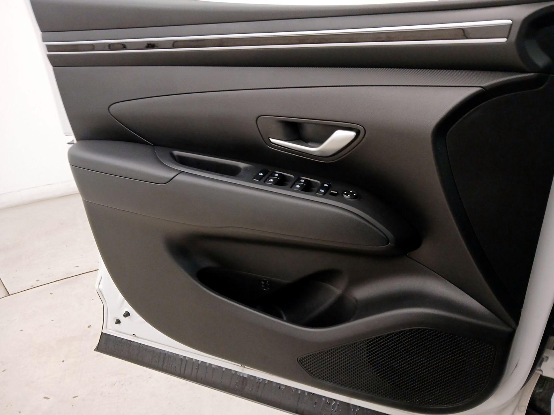 Thumbnail: 2023 Hyundai Tucson - 12