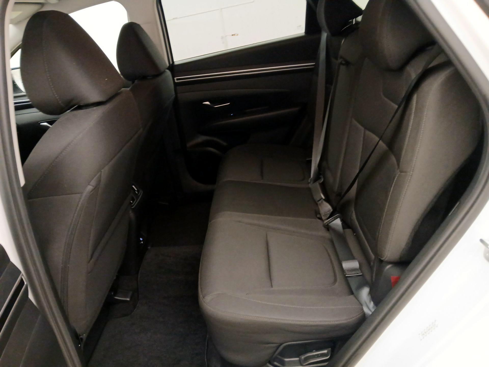 Thumbnail: 2023 Hyundai Tucson - 19