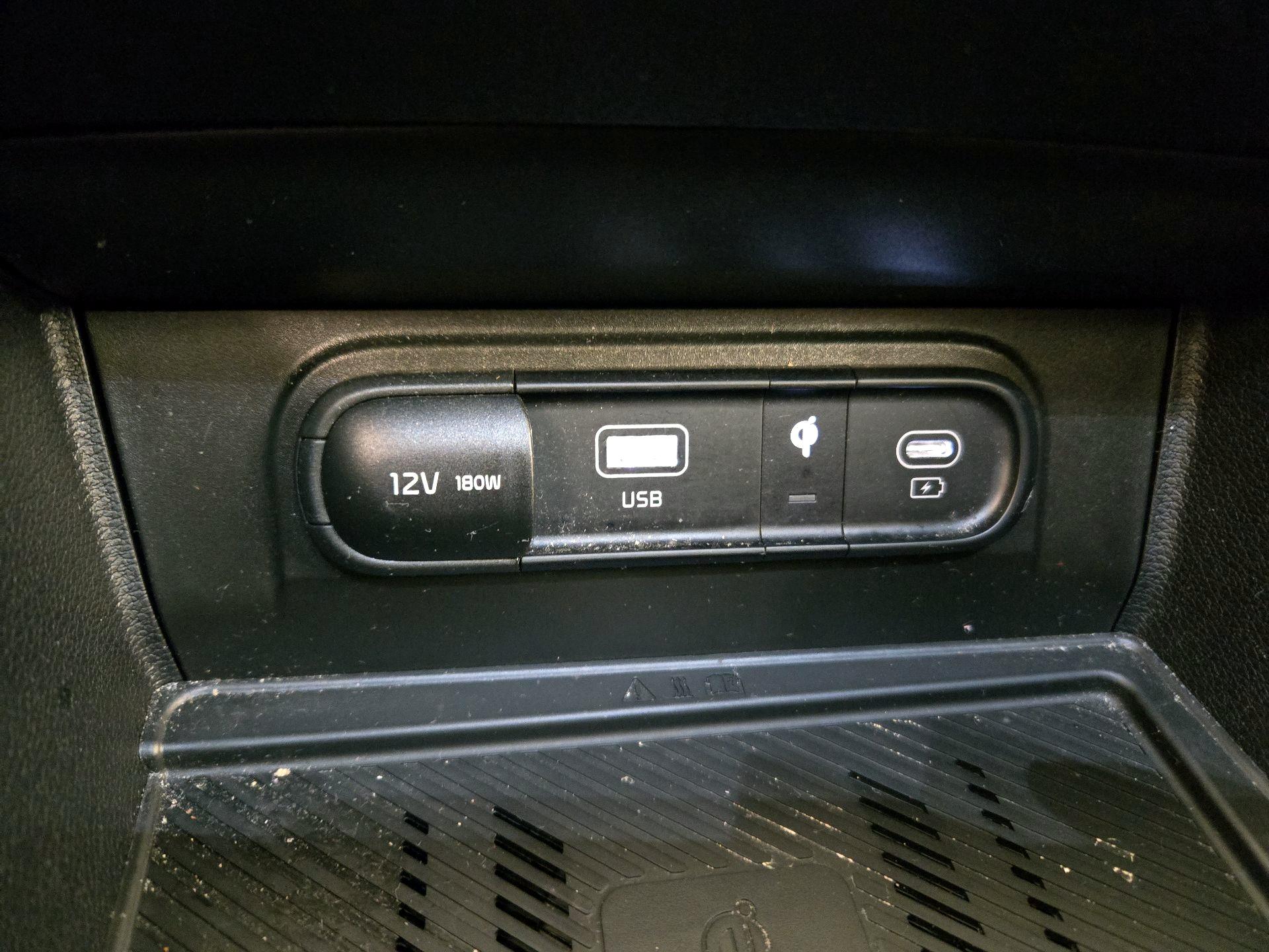 Thumbnail: 2023 Kia Sportage - 19