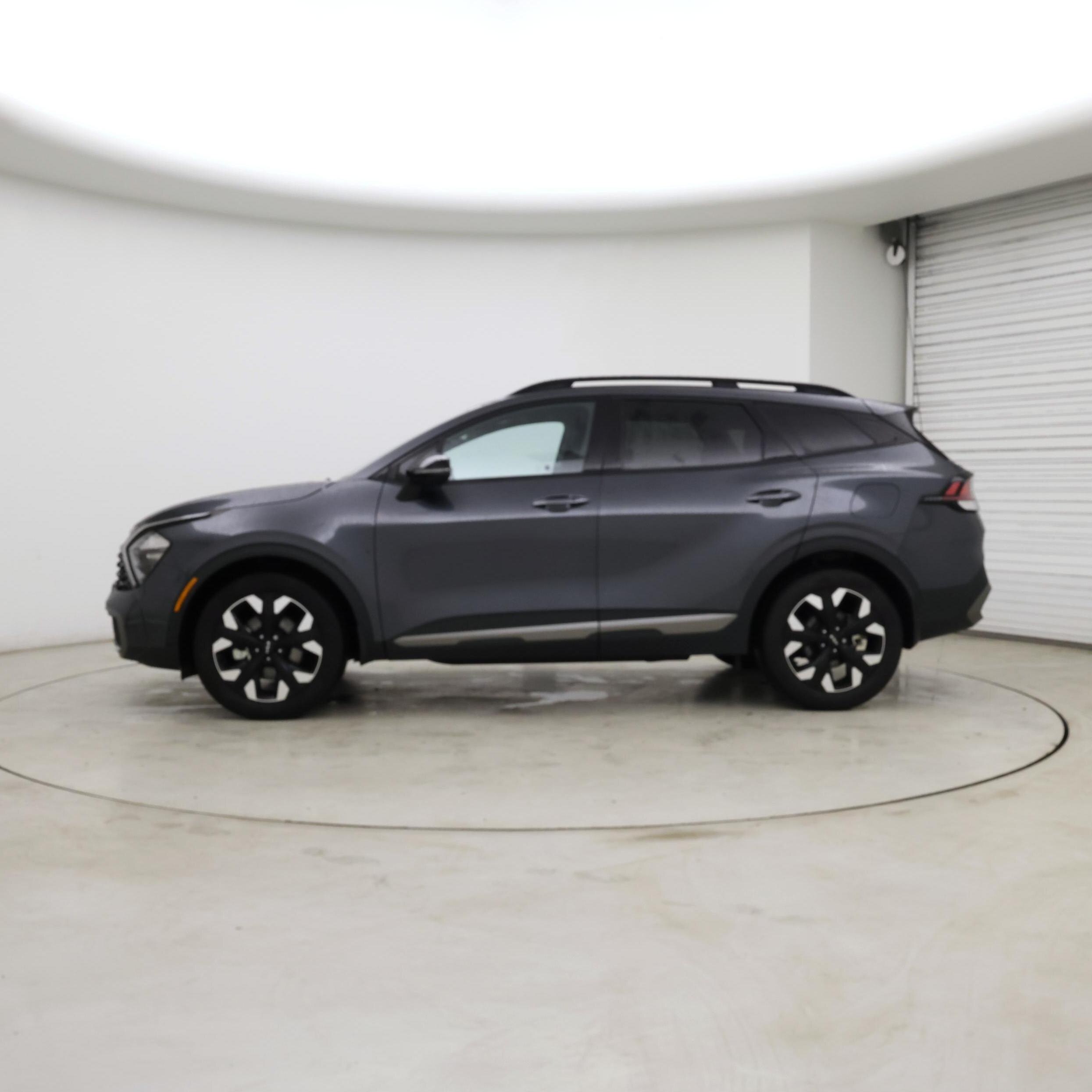 Thumbnail: 2023 Kia Sportage - 3