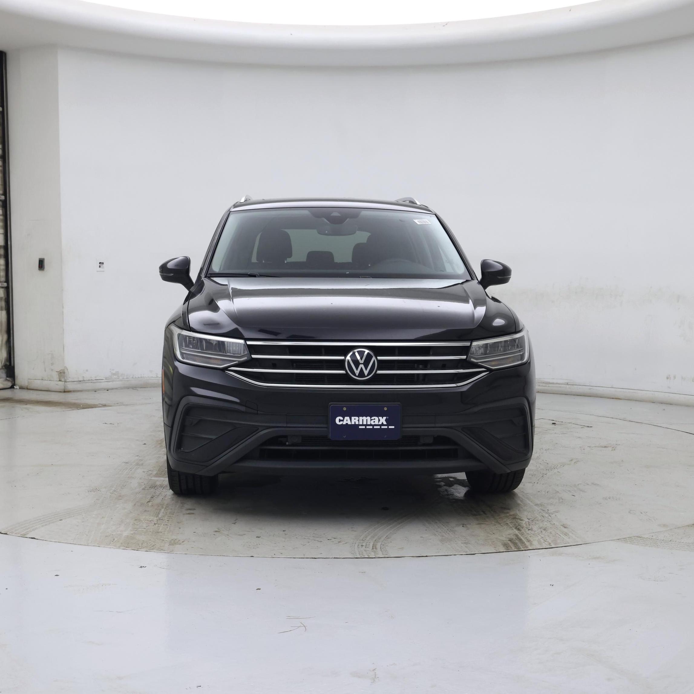 Thumbnail: 2022 Volkswagen Tiguan - 5