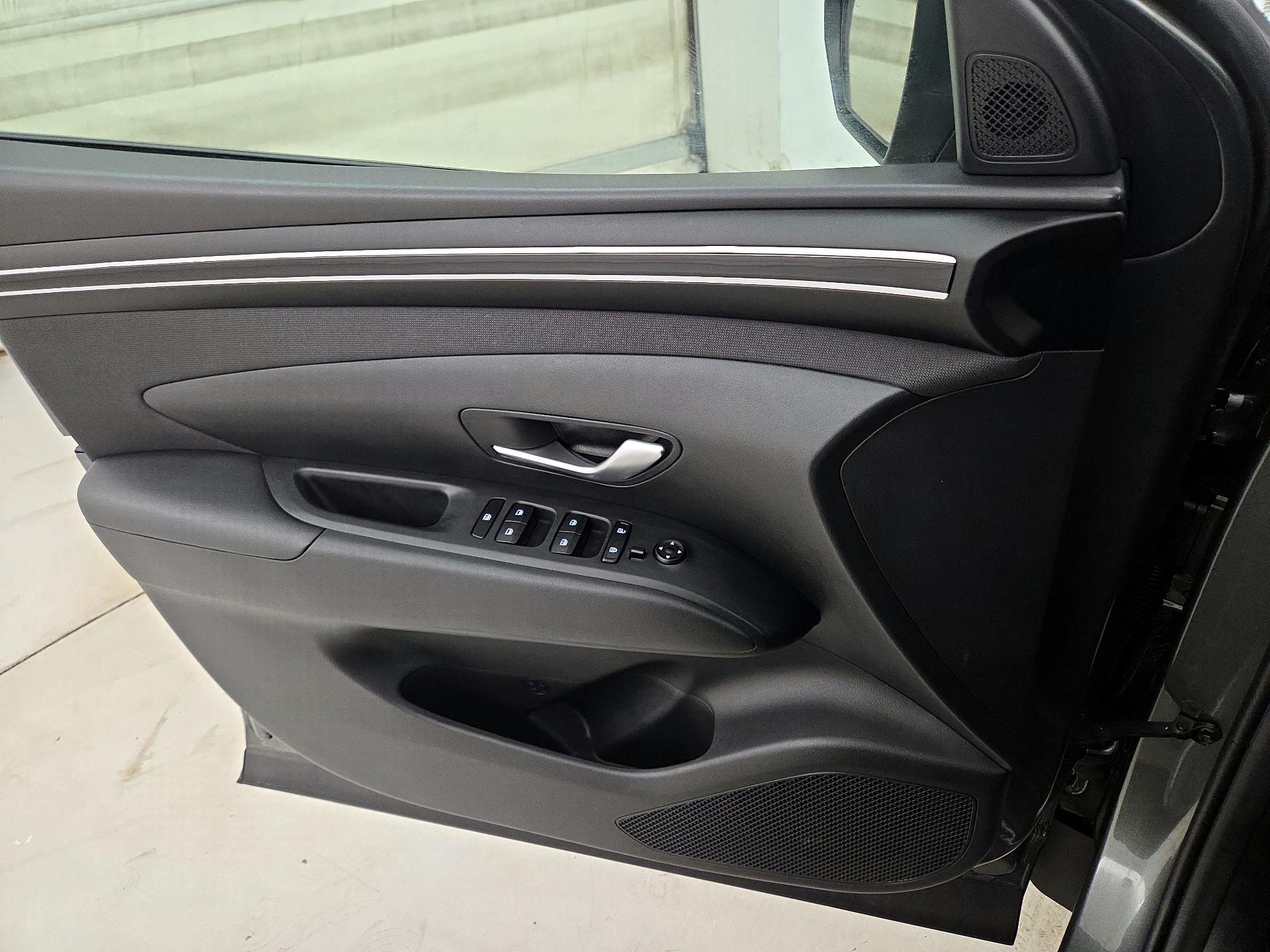 Thumbnail: 2023 Hyundai Tucson - 12