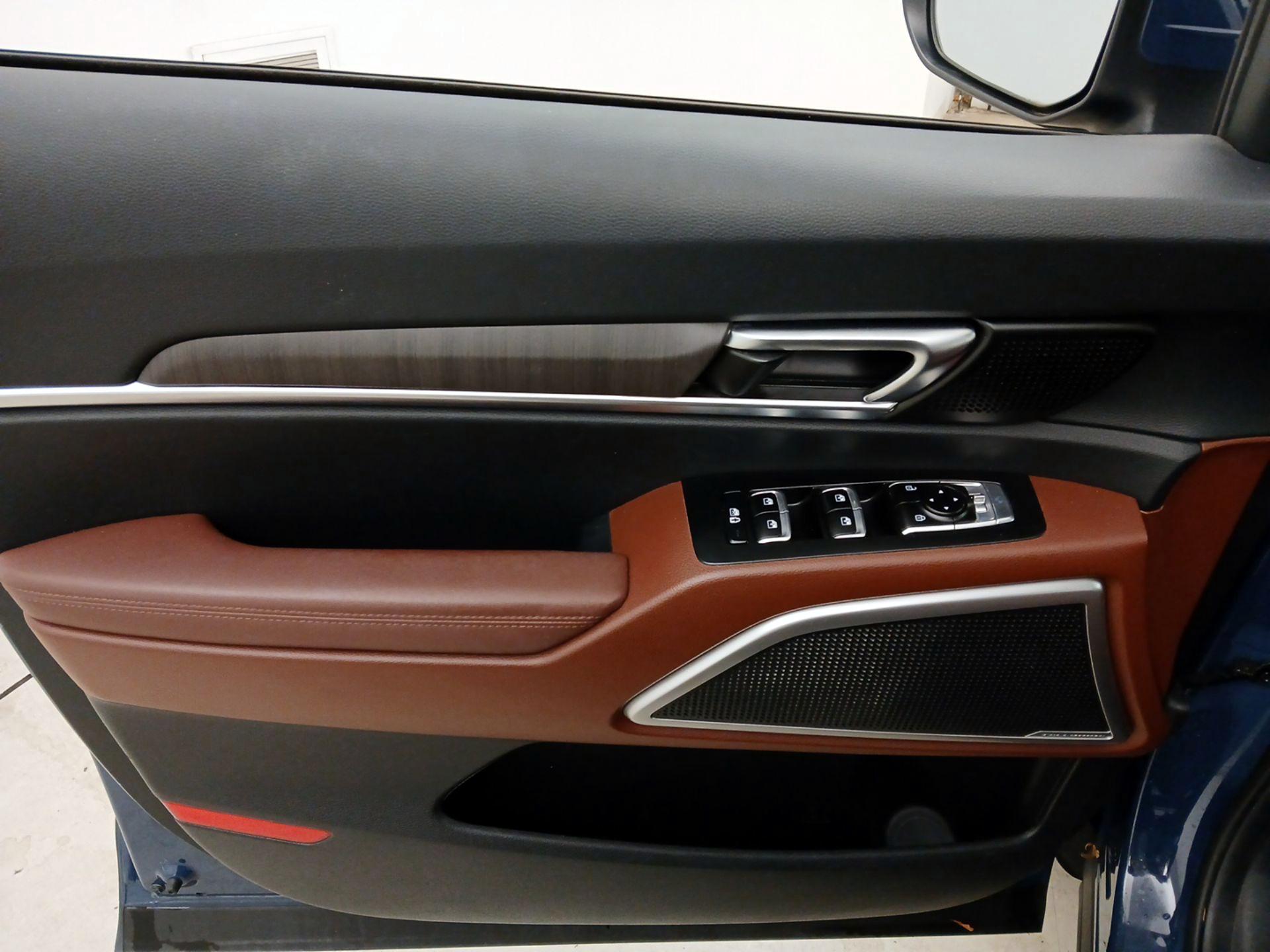 Thumbnail: 2023 Kia Telluride - 12