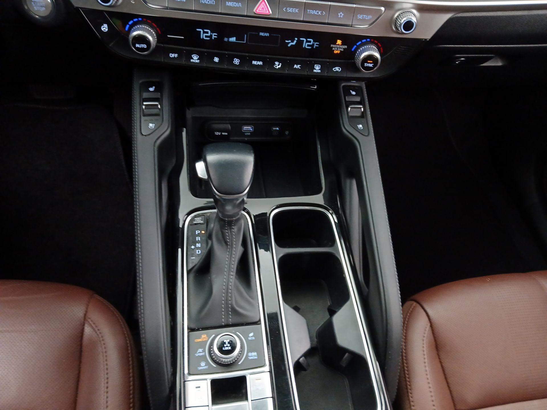 Thumbnail: 2023 Kia Telluride - 16