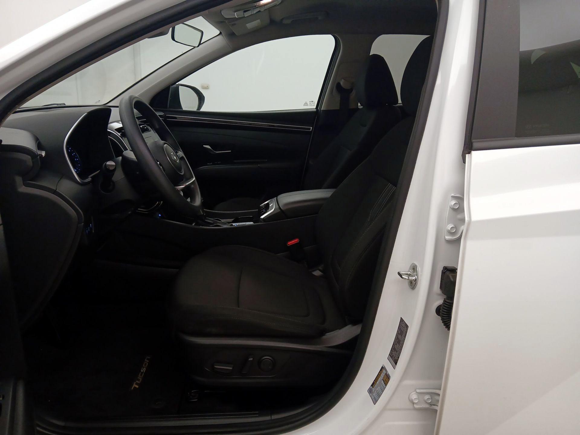 Thumbnail: 2023 Hyundai Tucson - 11