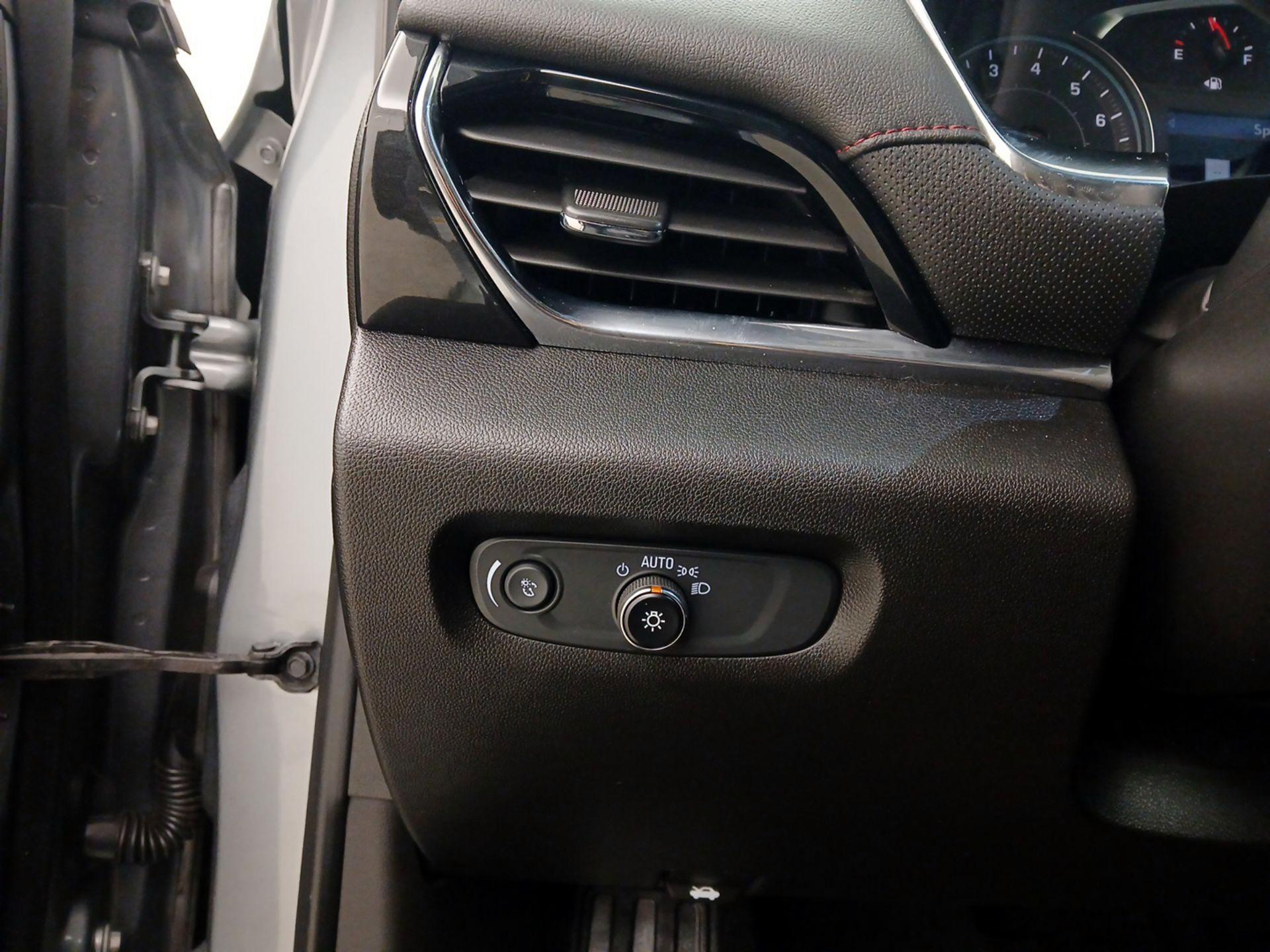 Thumbnail: 2023 Chevrolet Traverse - 13