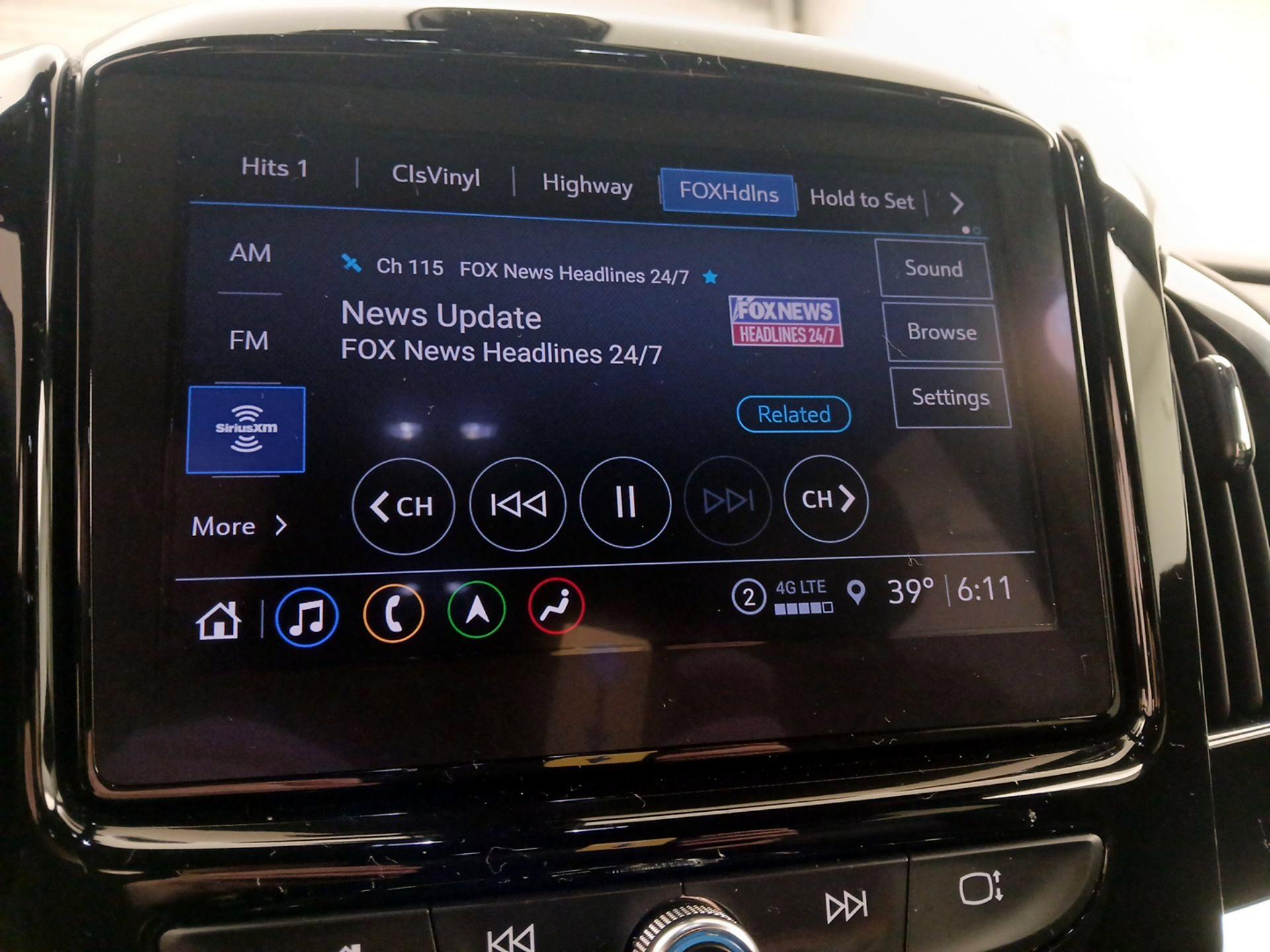 Thumbnail: 2023 Chevrolet Traverse - 15