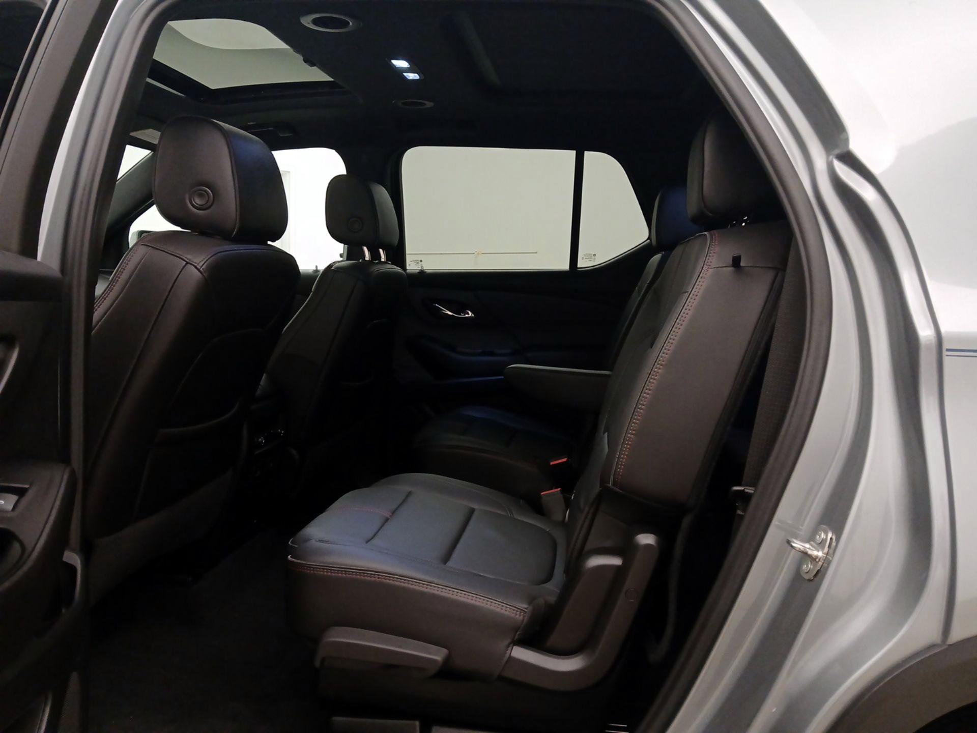 Thumbnail: 2023 Chevrolet Traverse - 20