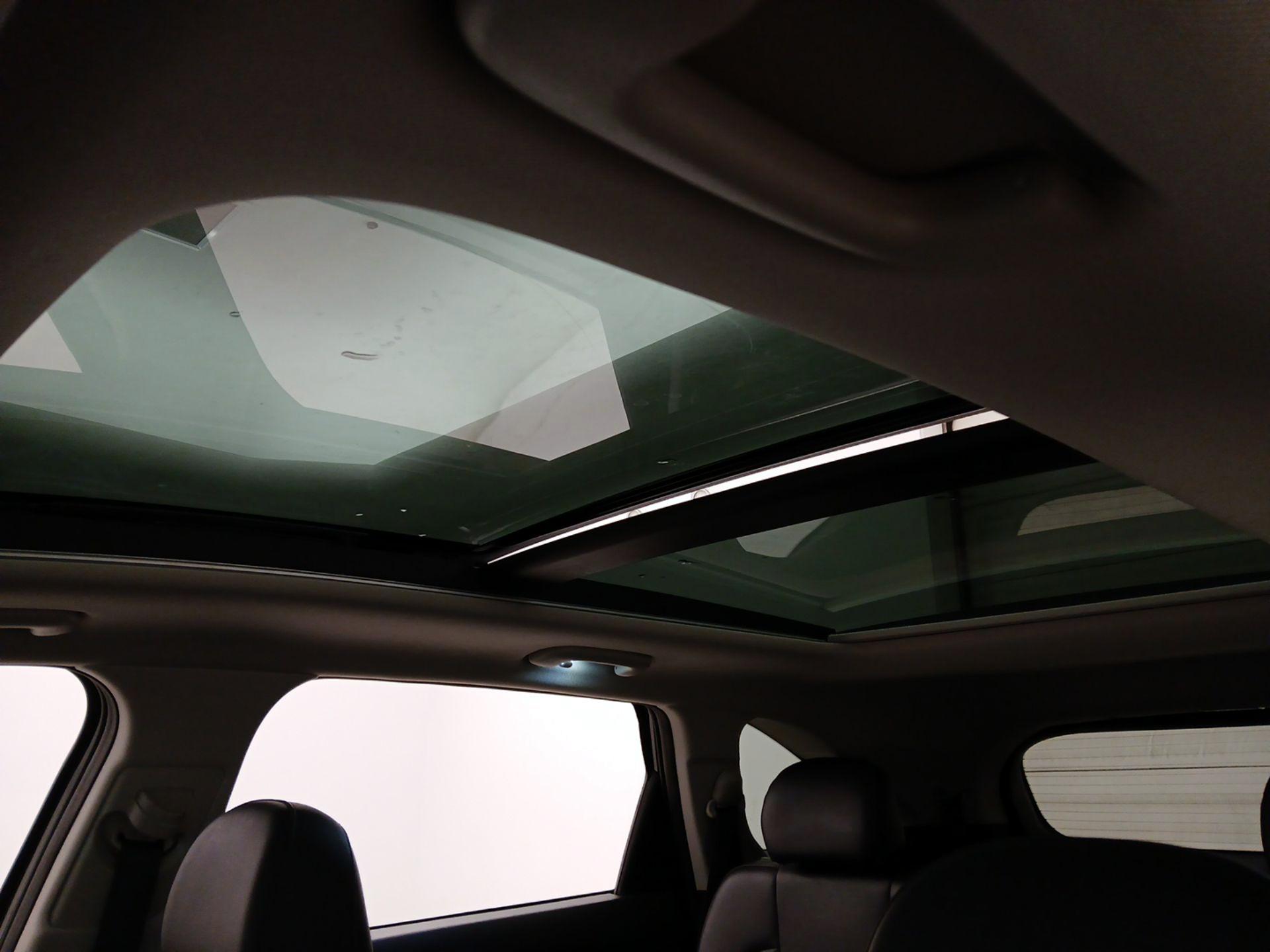 Thumbnail: 2023 Kia Sorento - 18