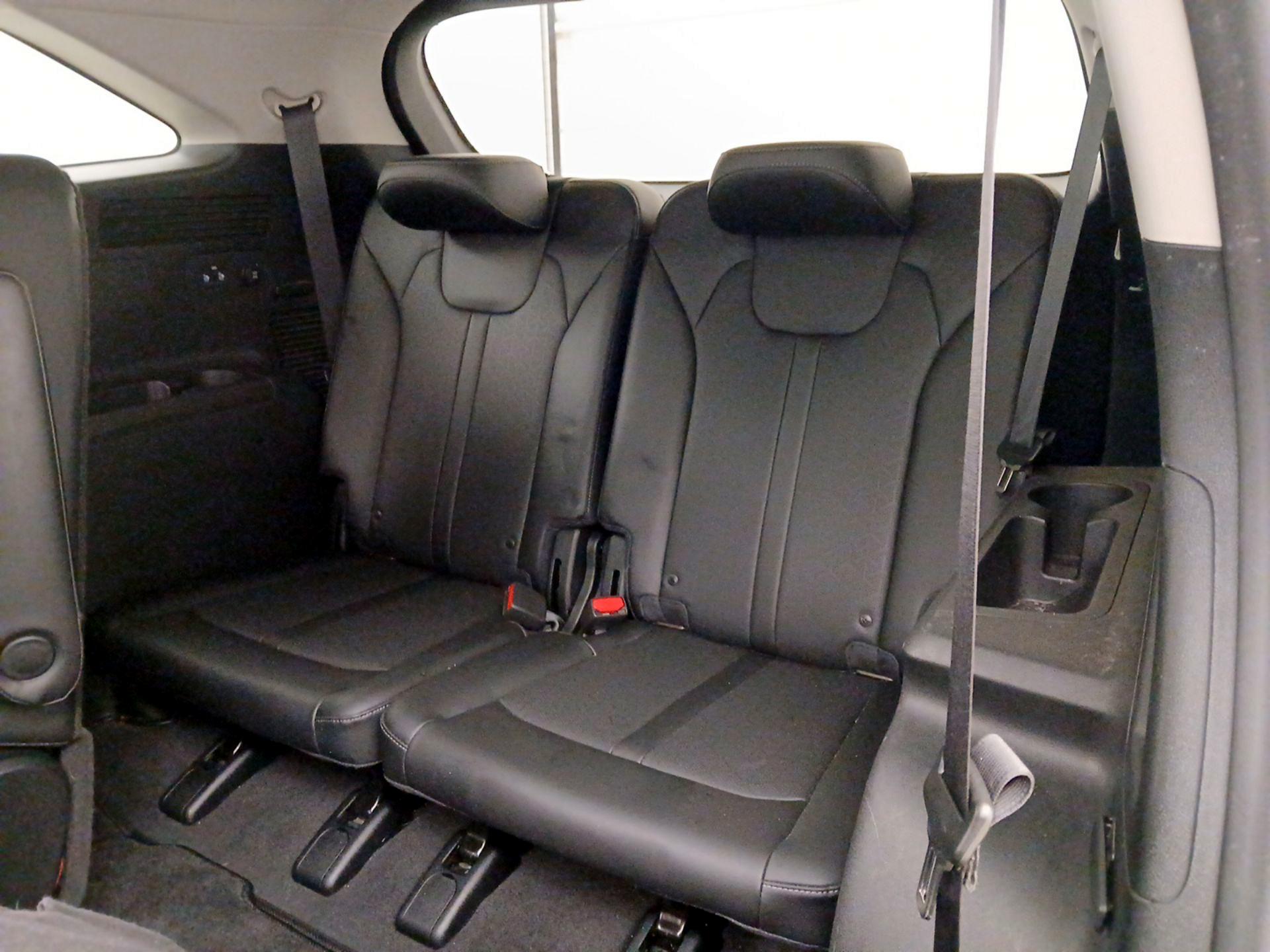 Thumbnail: 2023 Kia Sorento - 20