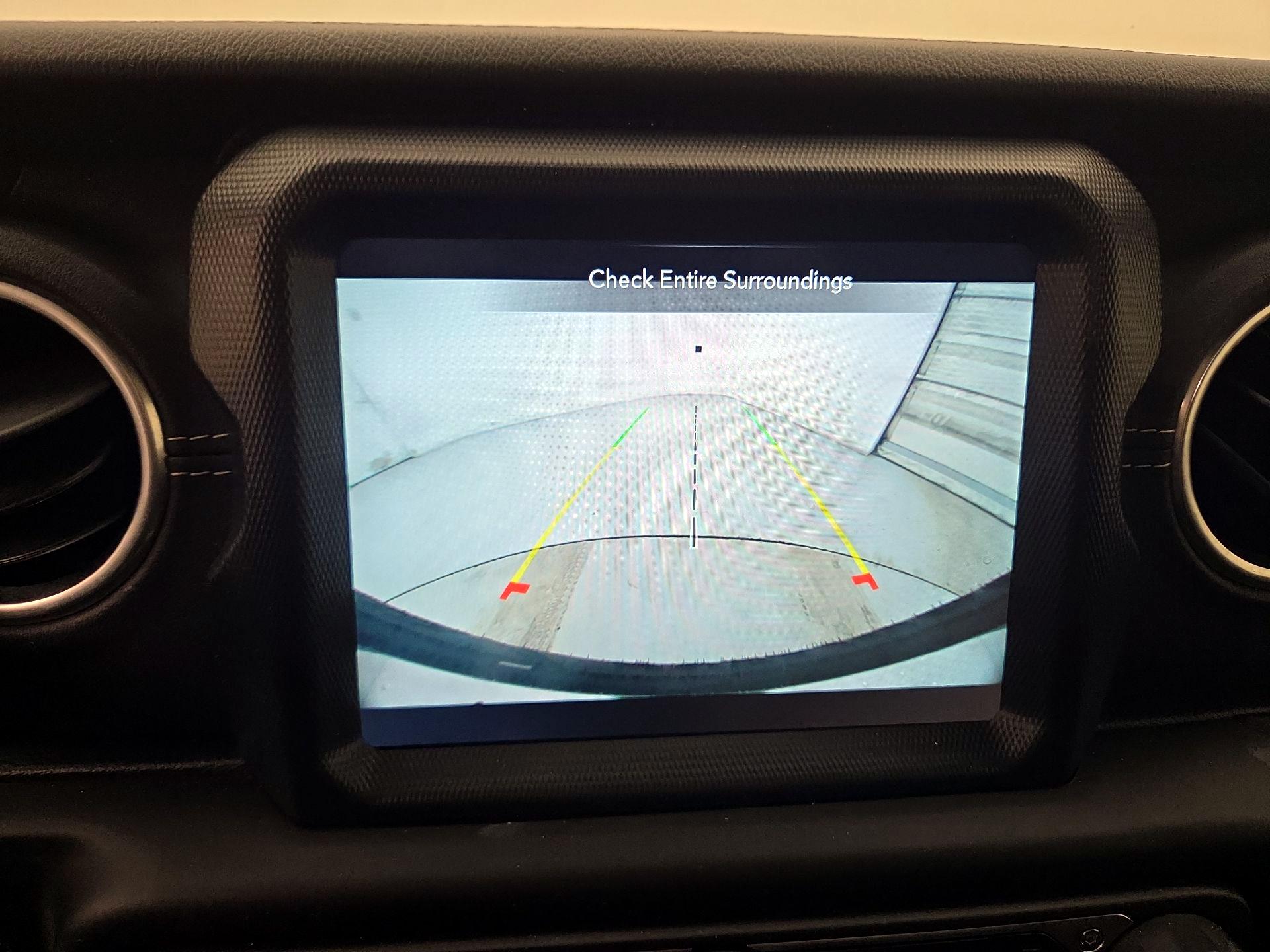 Thumbnail: 2021 Jeep Wrangler - 15