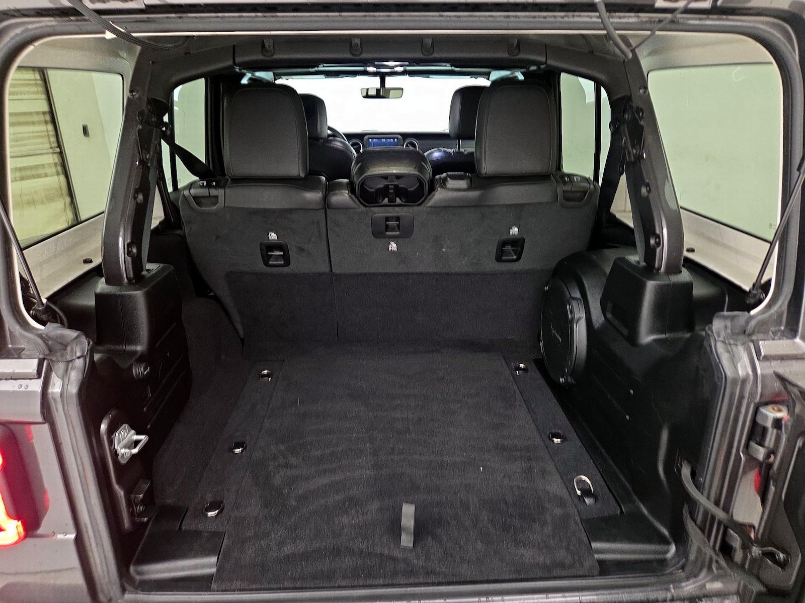 2021 Jeep Wrangler Unlimited Sahara - Photo 22