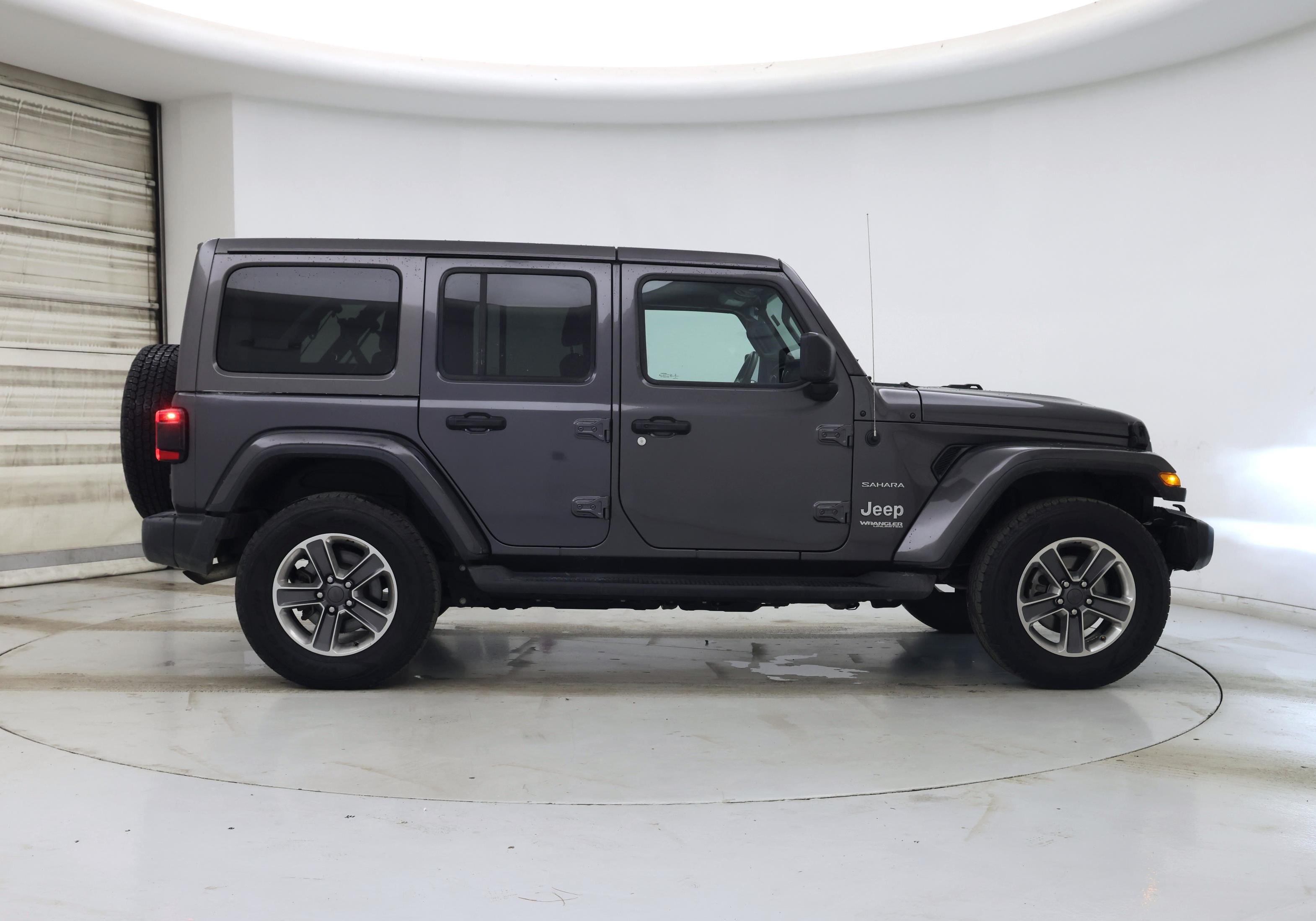 Thumbnail: 2021 Jeep Wrangler - 7