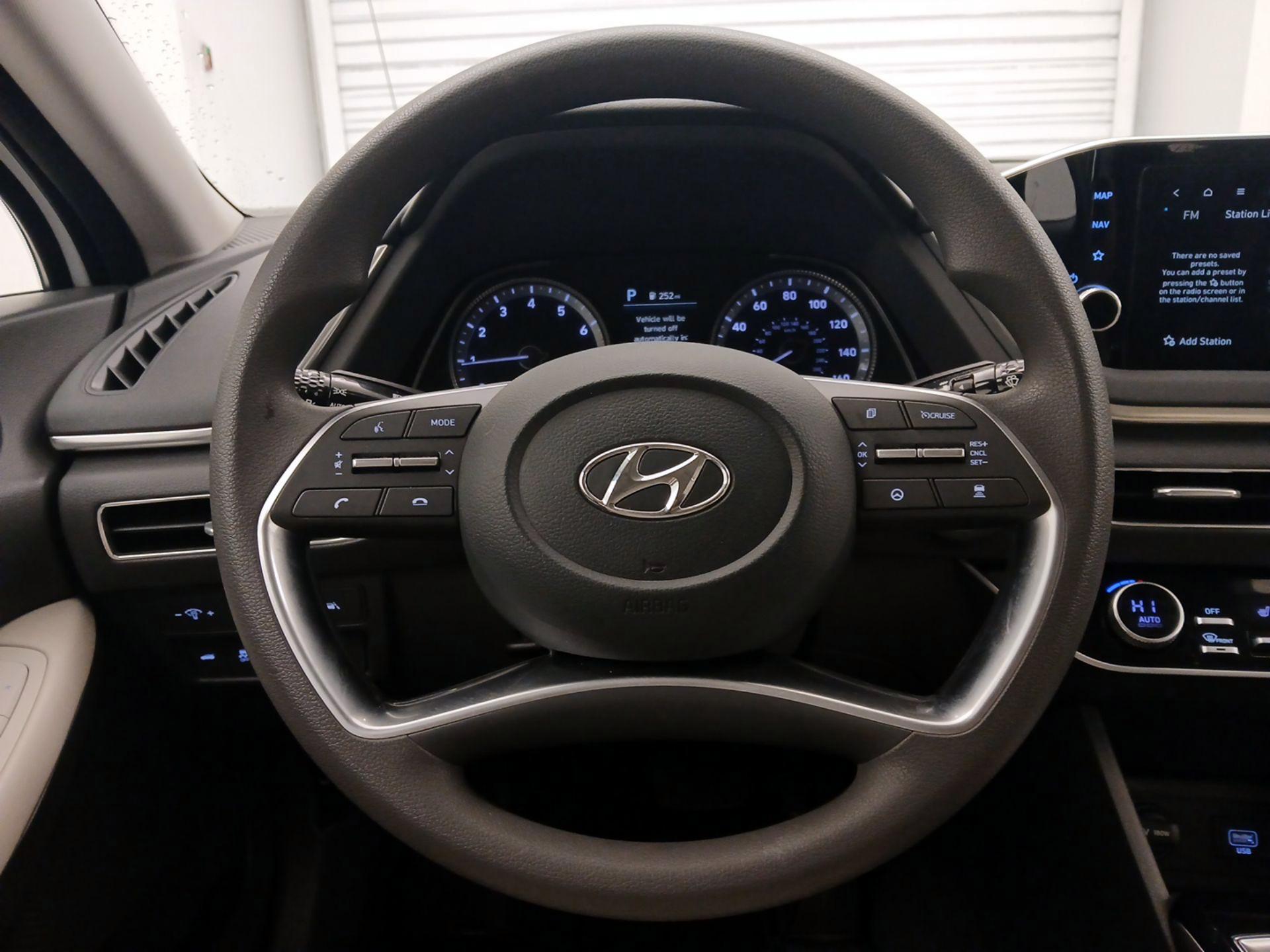 Thumbnail: 2023 Hyundai Sonata - 10