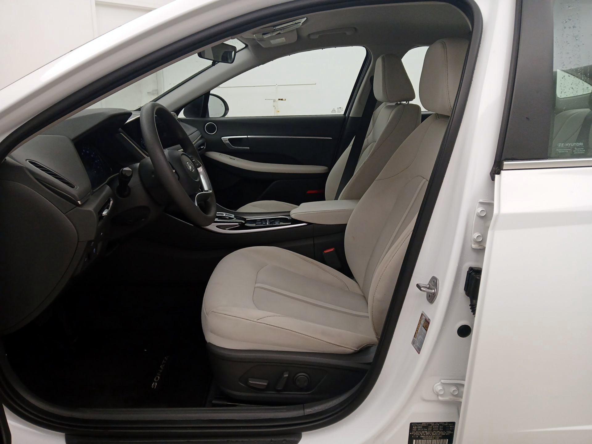 Thumbnail: 2023 Hyundai Sonata - 11