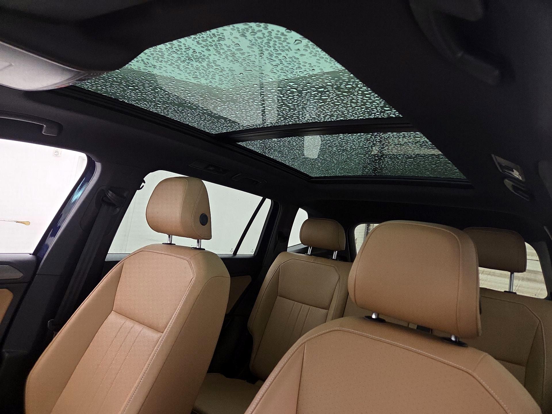 Thumbnail: 2022 Volkswagen Tiguan - 19