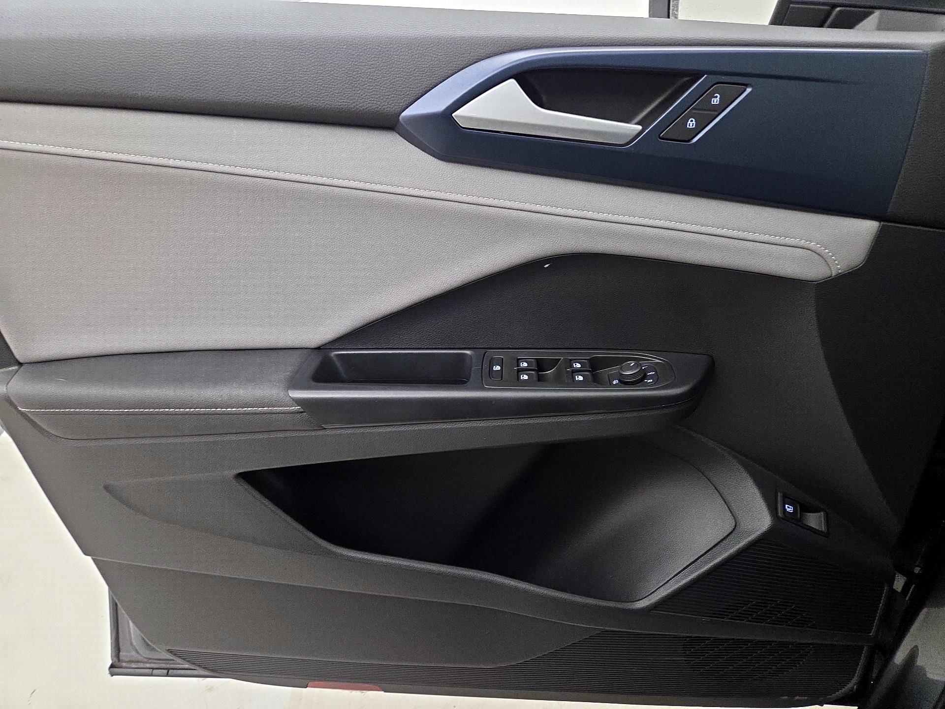 Thumbnail: 2024 Volkswagen Taos - 12