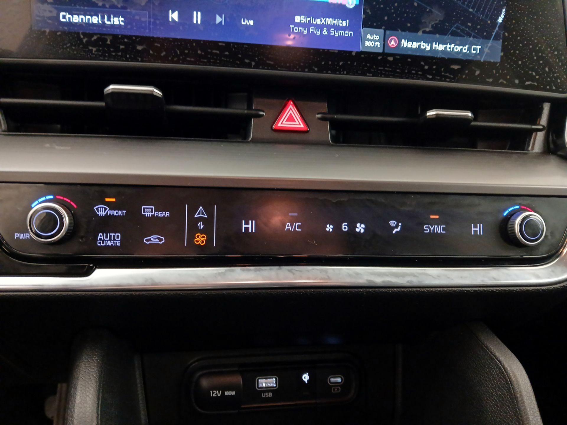 Thumbnail: 2023 Kia Sportage - 17