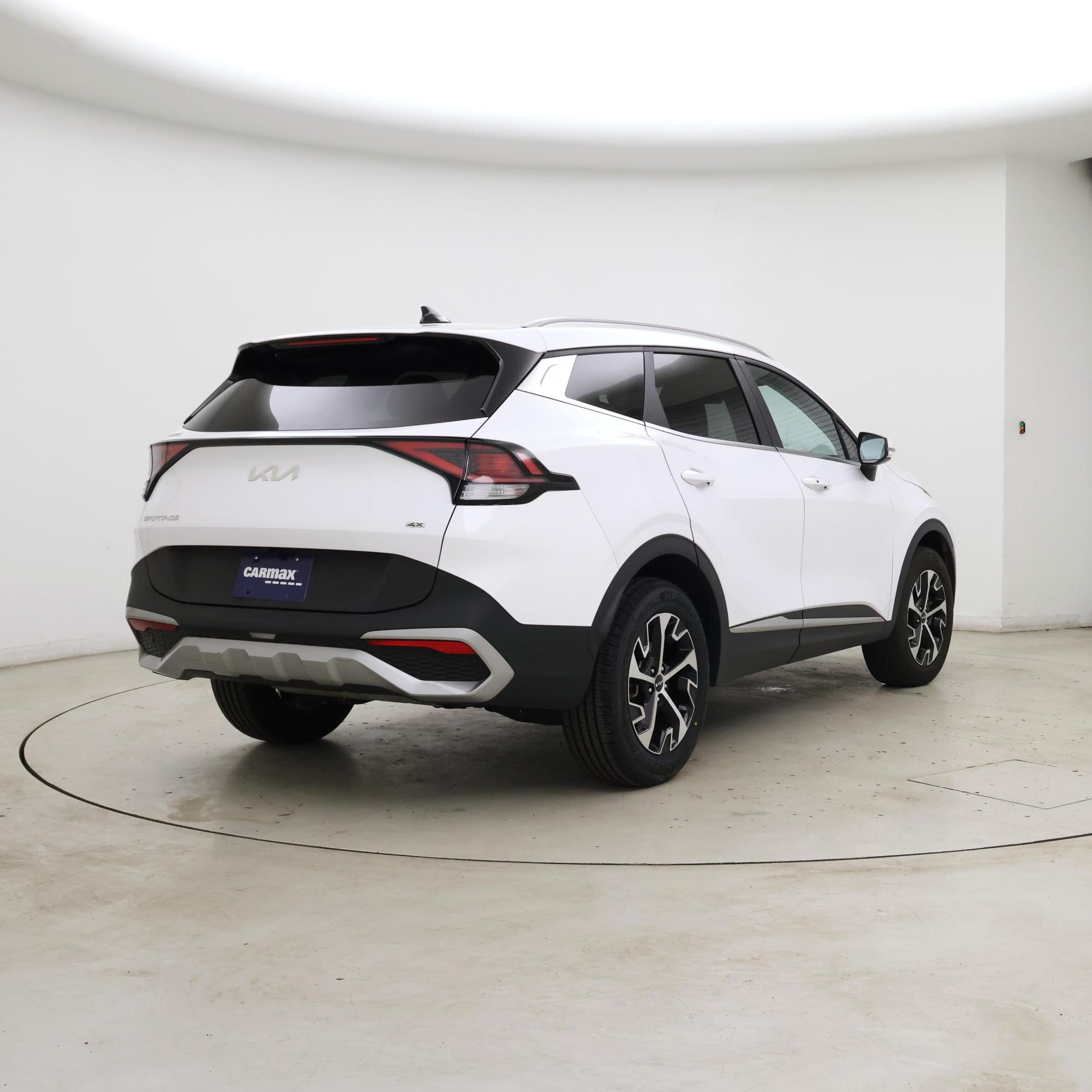 Thumbnail: 2023 Kia Sportage - 8