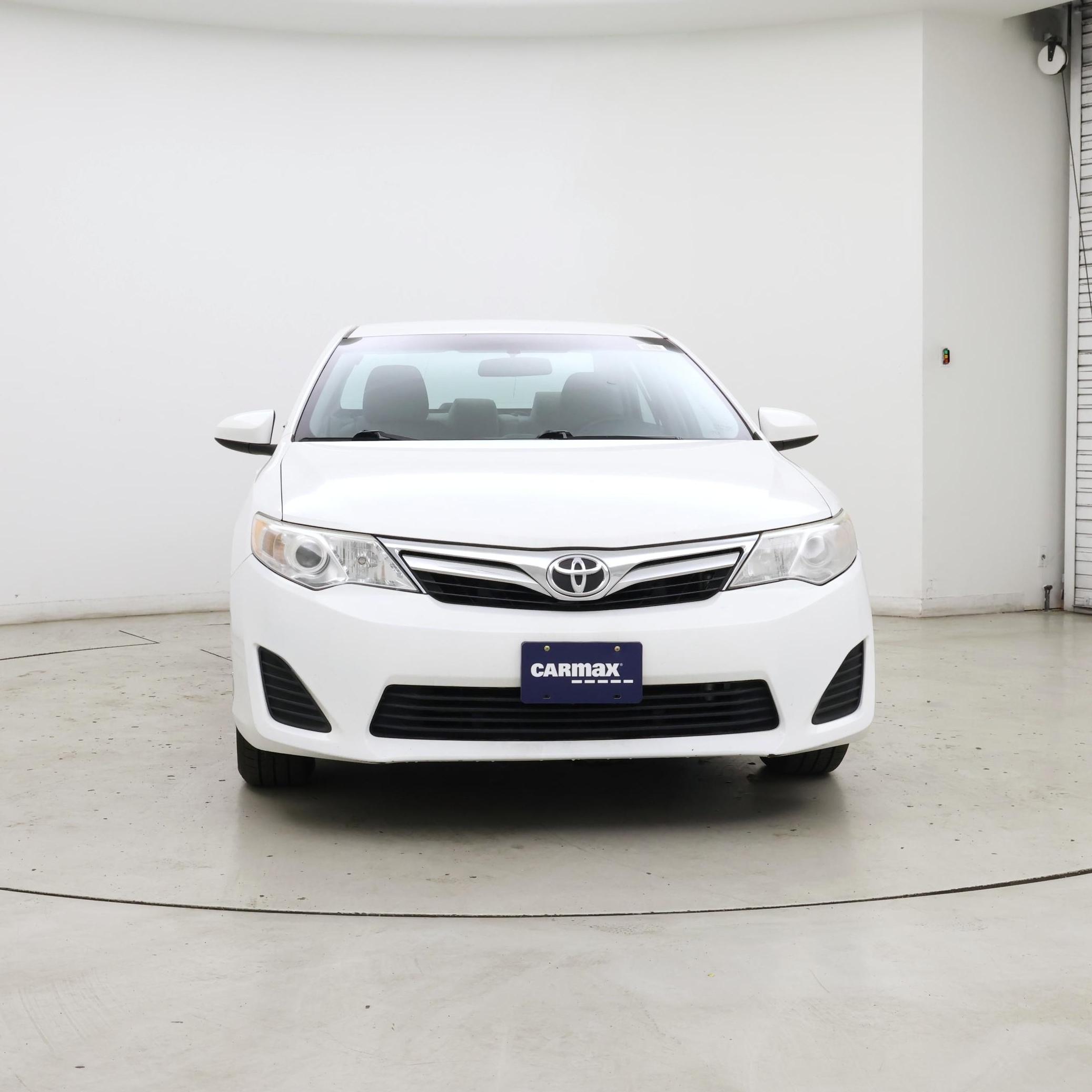 Thumbnail: 2014 Toyota Camry - 5
