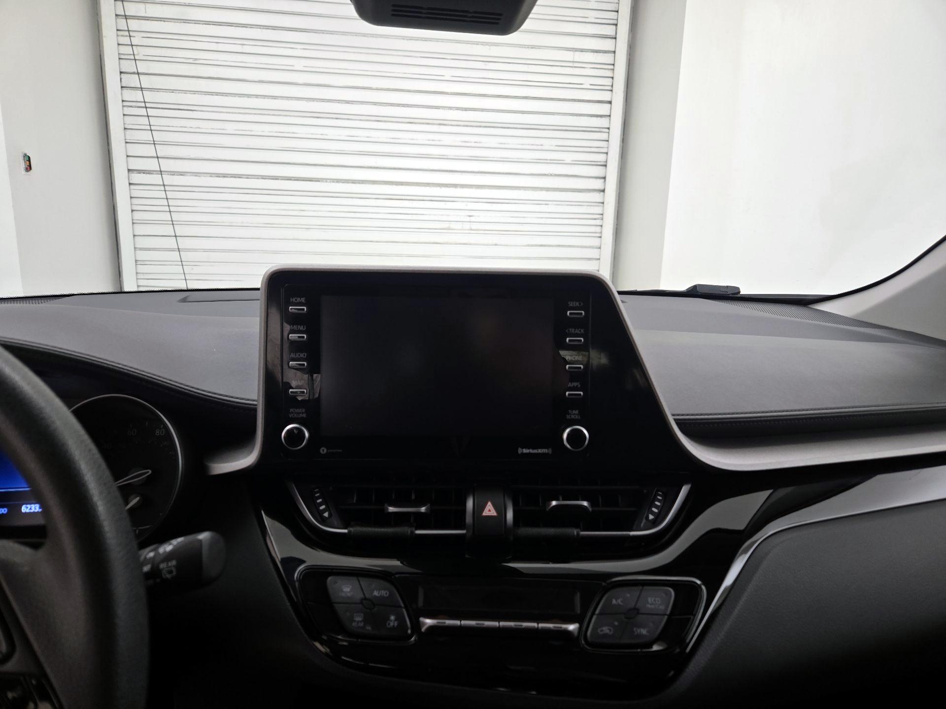 Thumbnail: 2021 Toyota C-HR - 9