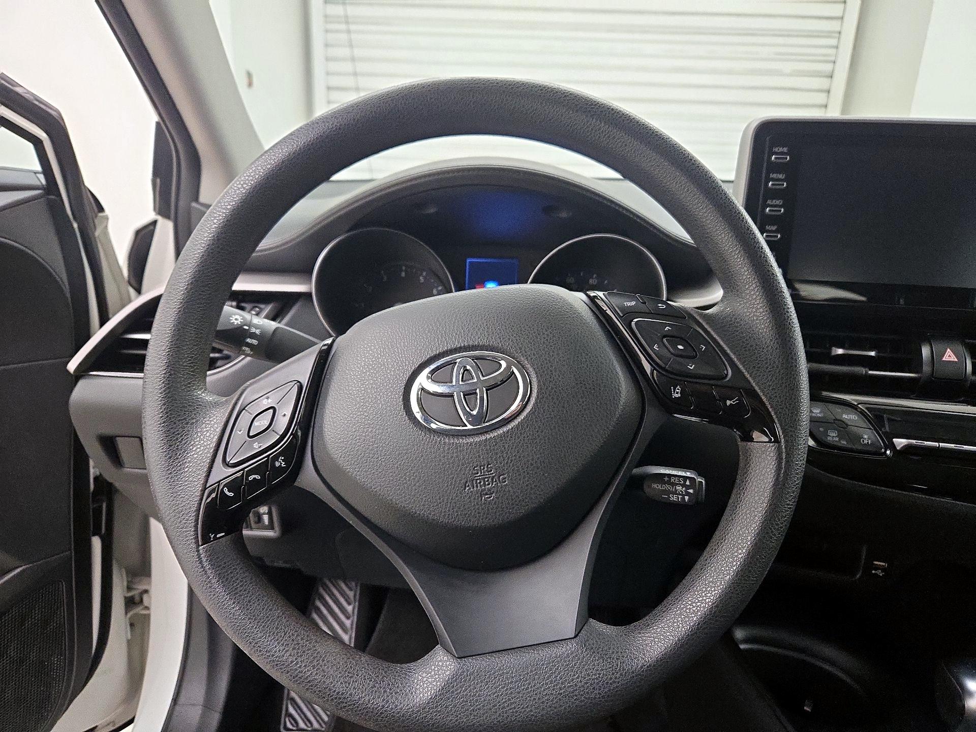 Thumbnail: 2021 Toyota C-HR - 10