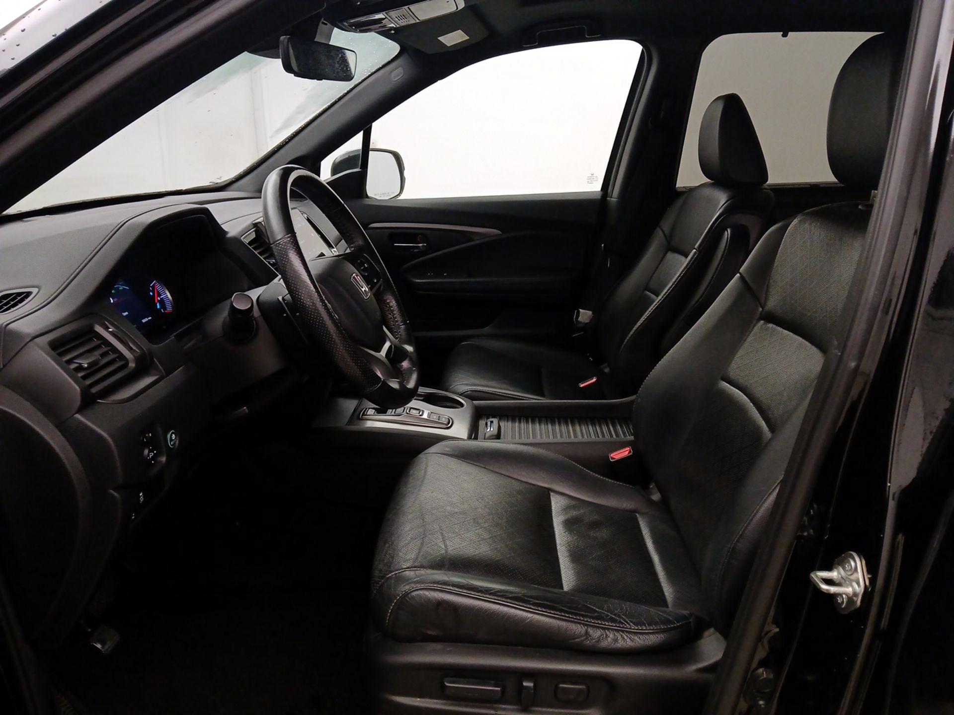 Thumbnail: 2020 Honda Passport - 11