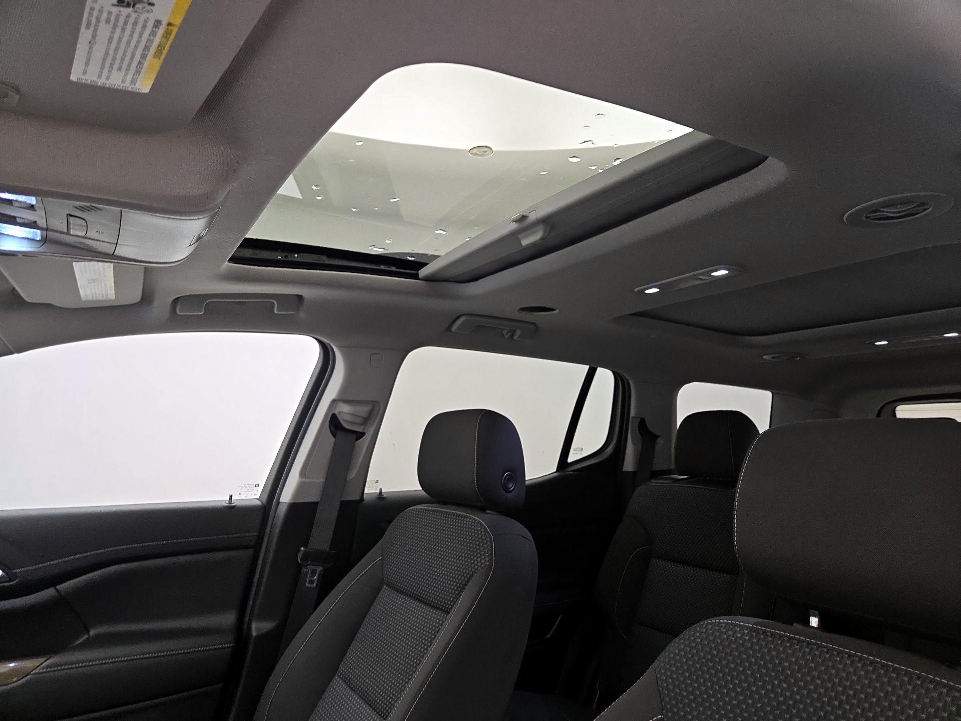 Thumbnail: 2023 GMC Acadia - 19