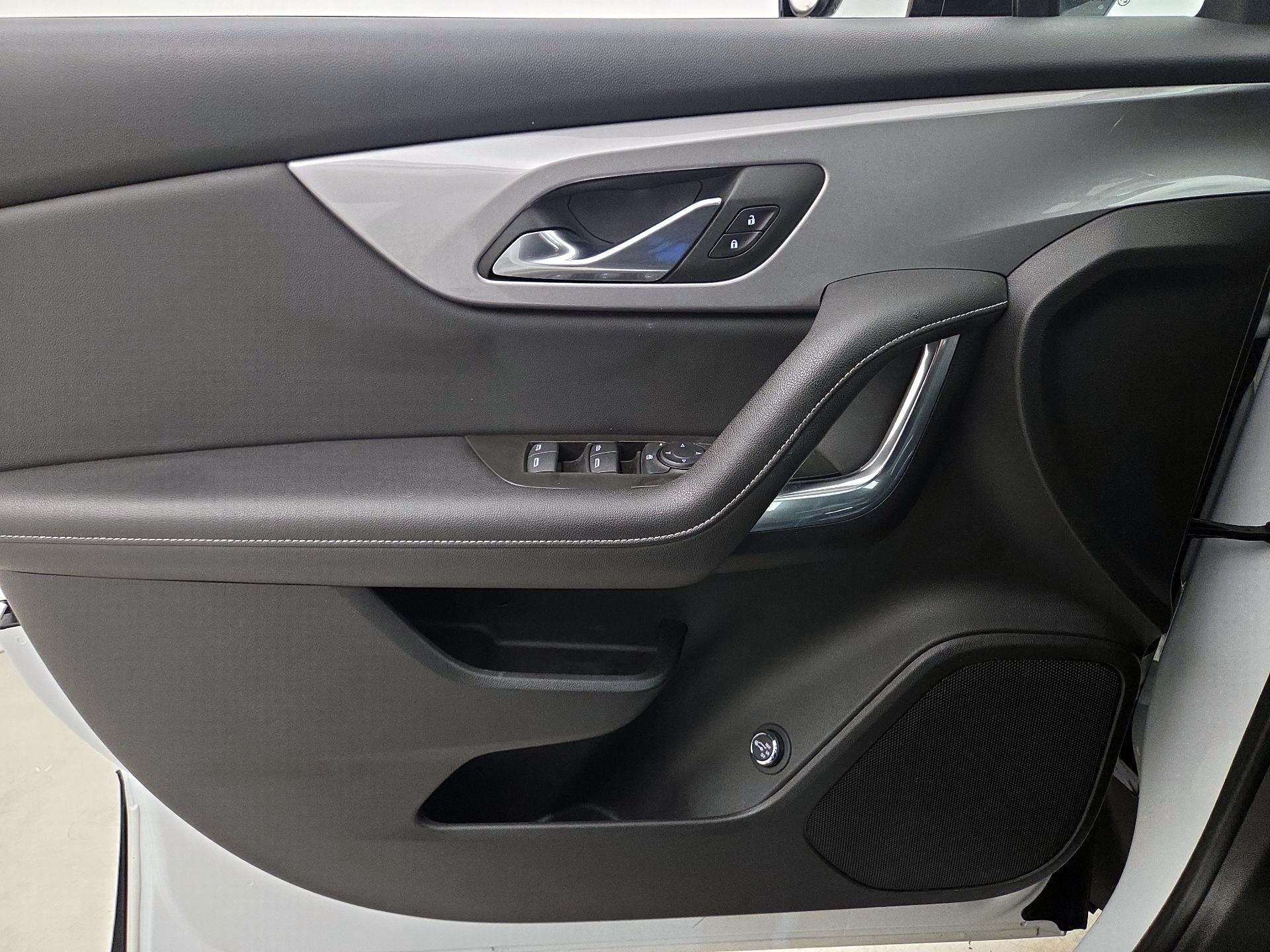 Thumbnail: 2023 Chevrolet Blazer - 12