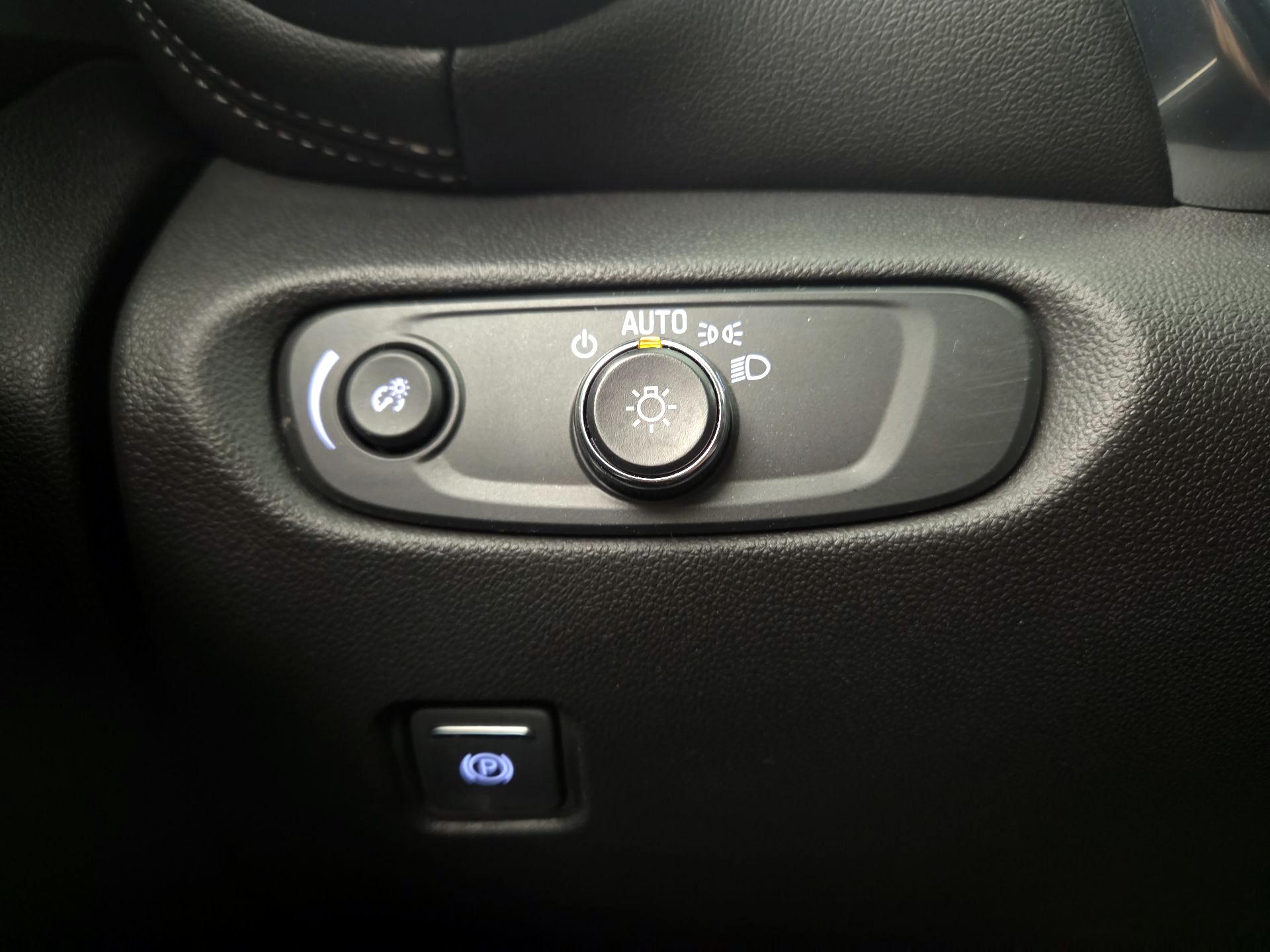 Thumbnail: 2023 Chevrolet Blazer - 13