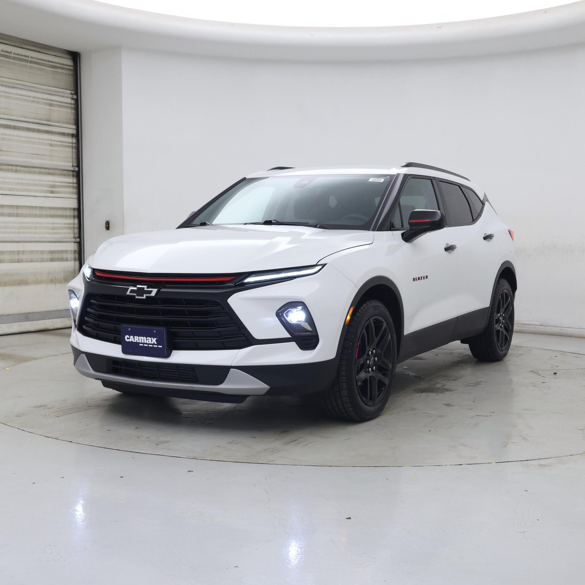 Thumbnail: 2023 Chevrolet Blazer - 4