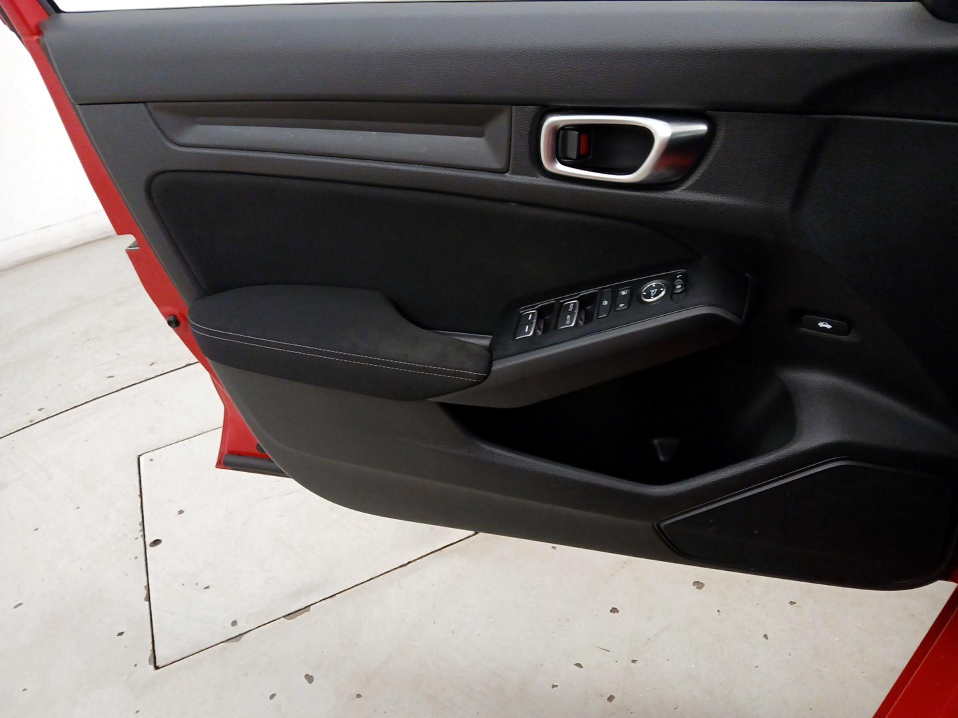 Thumbnail: 2023 Honda Civic - 12