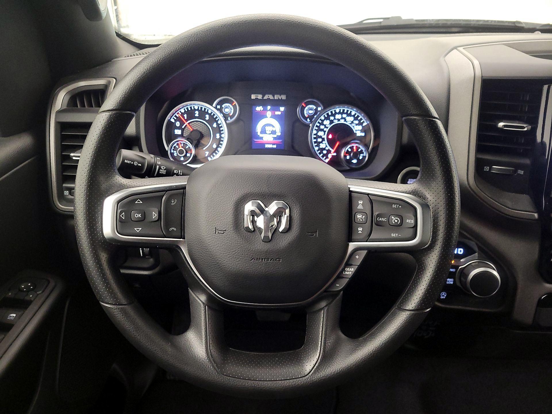 Thumbnail: 2025 RAM 1500 - 10