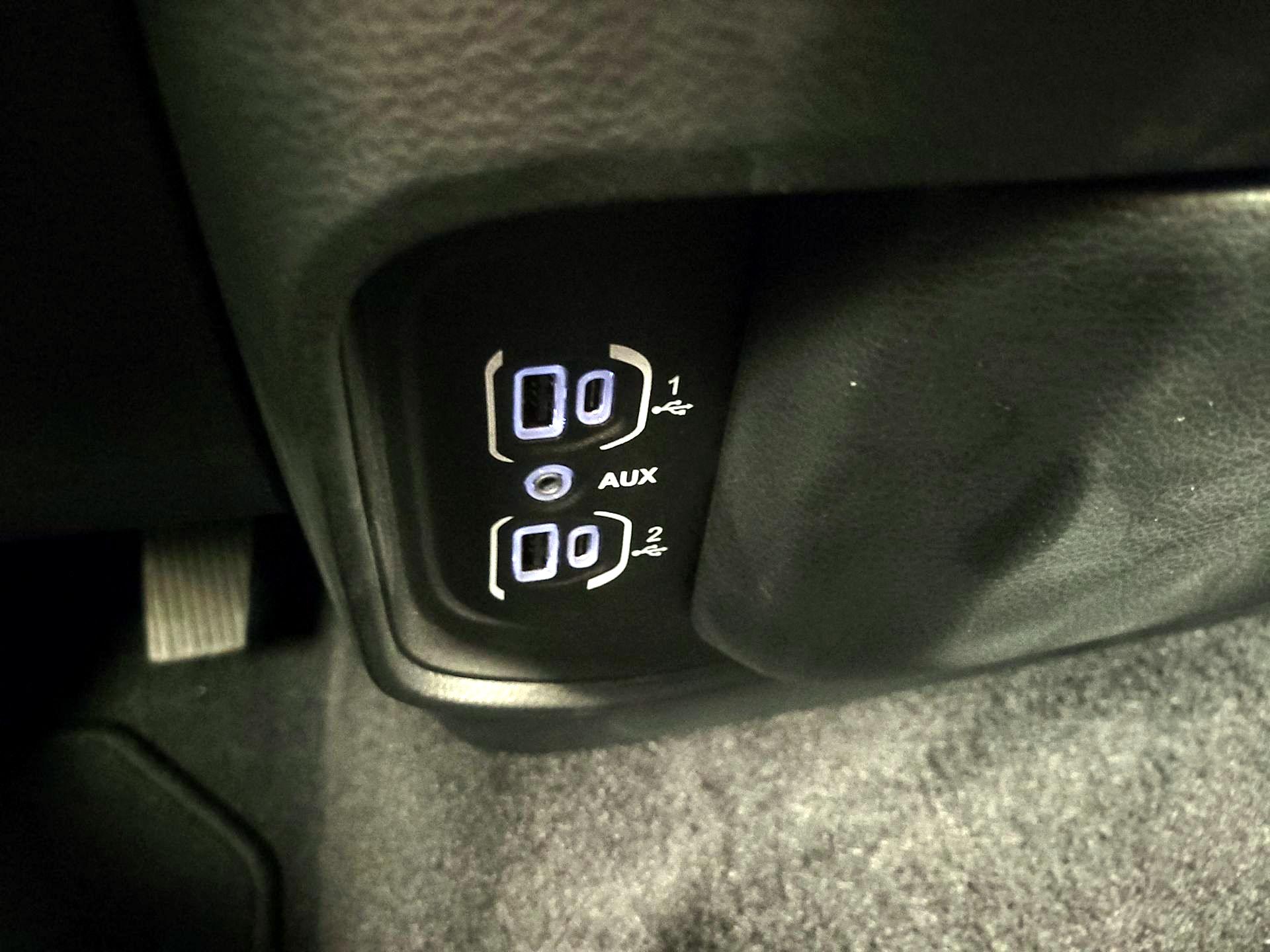 Thumbnail: 2025 RAM 1500 - 18