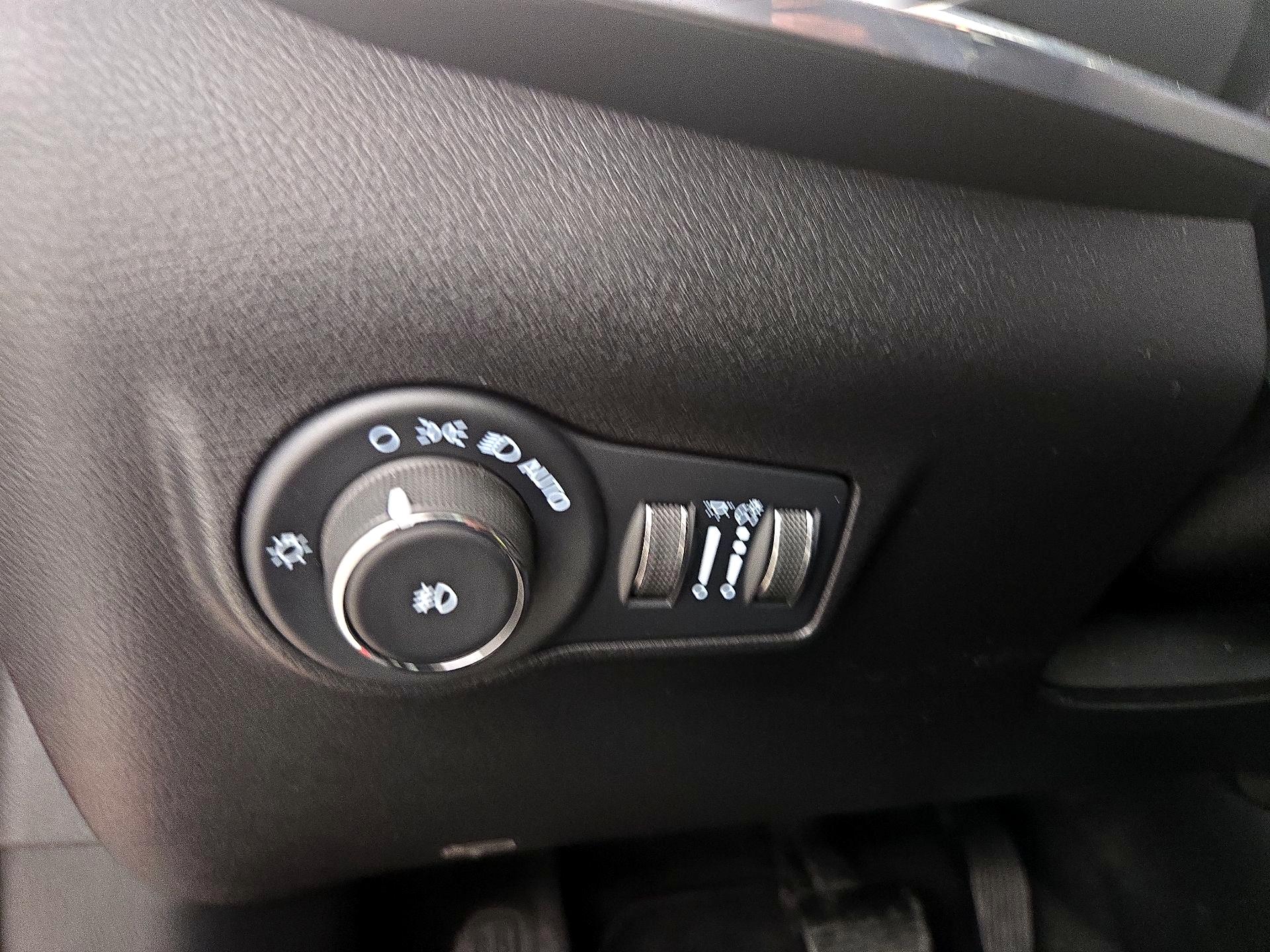 Thumbnail: 2022 Jeep Compass - 13