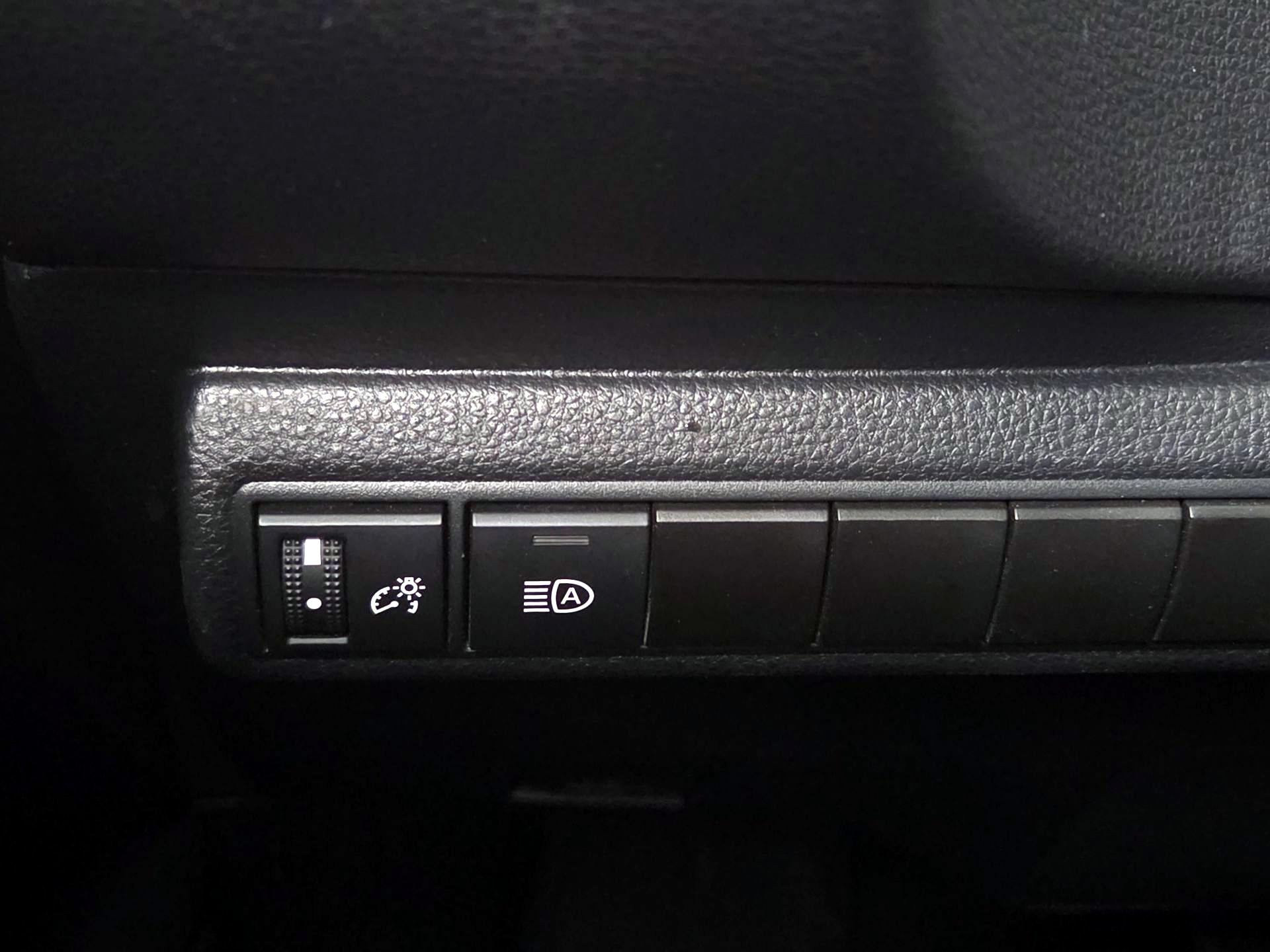 Thumbnail: 2022 Toyota Corolla - 13