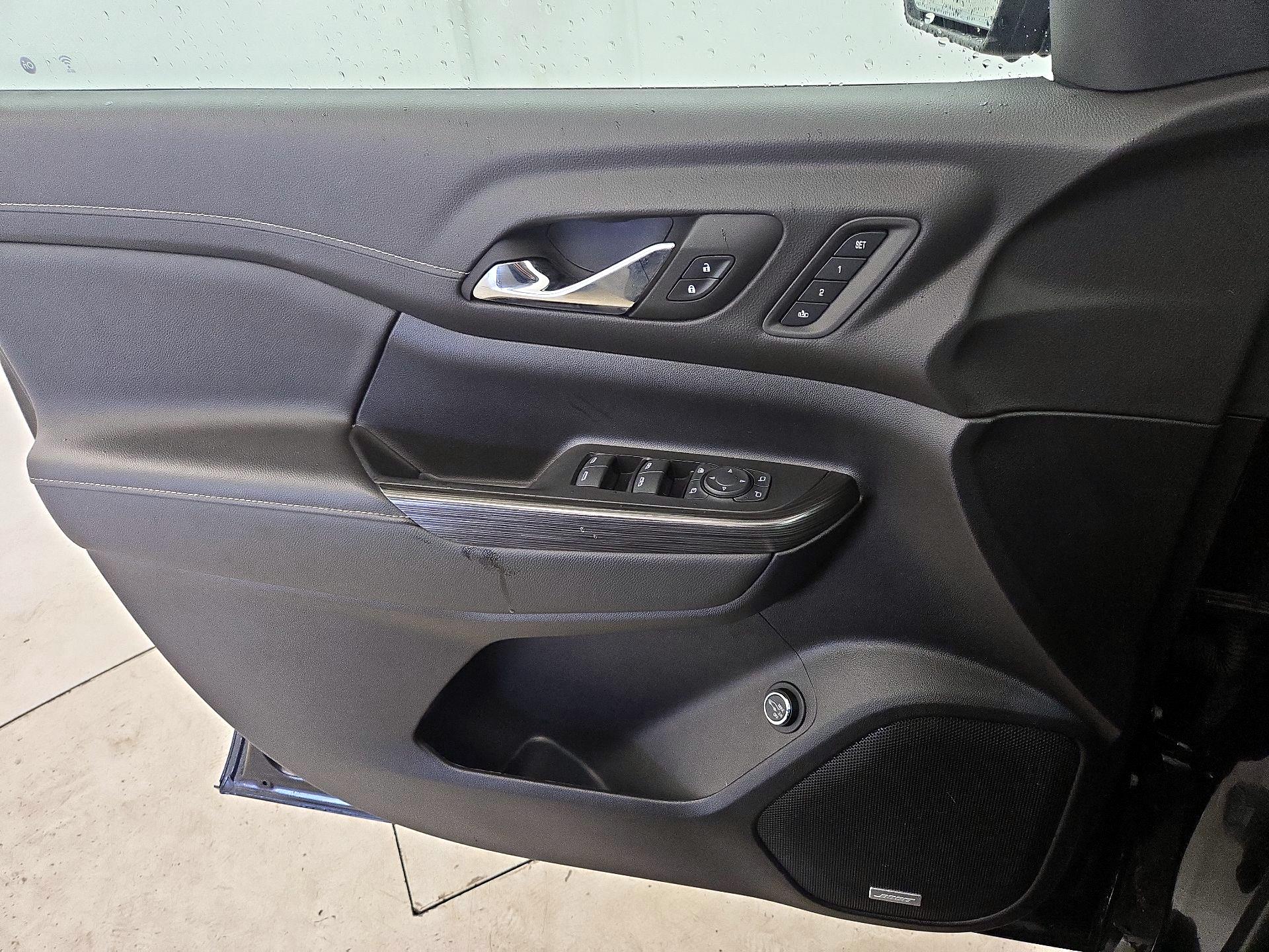 Thumbnail: 2023 GMC Acadia - 12