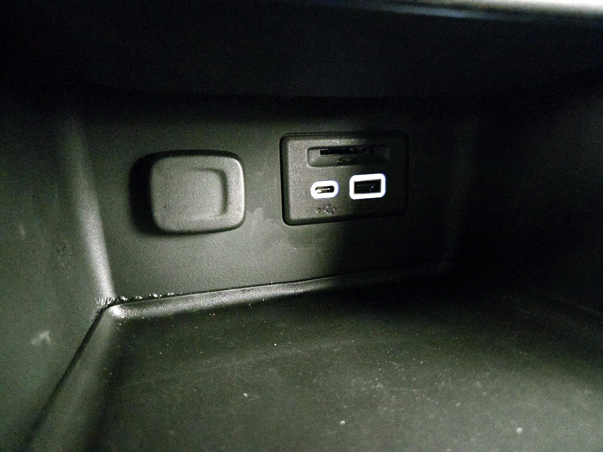 Thumbnail: 2023 GMC Acadia - 18