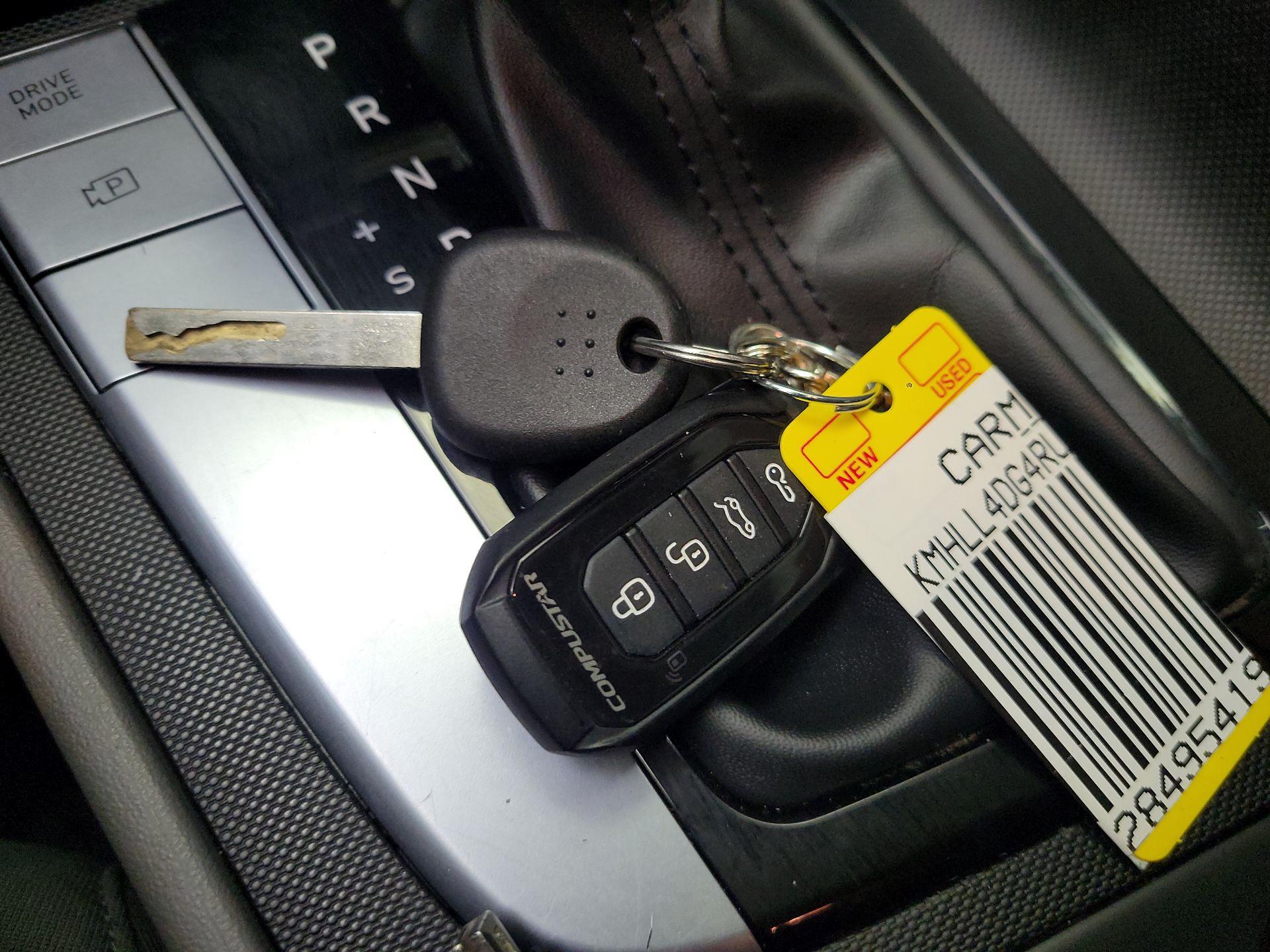 Thumbnail: 2024 Hyundai Elantra - 19