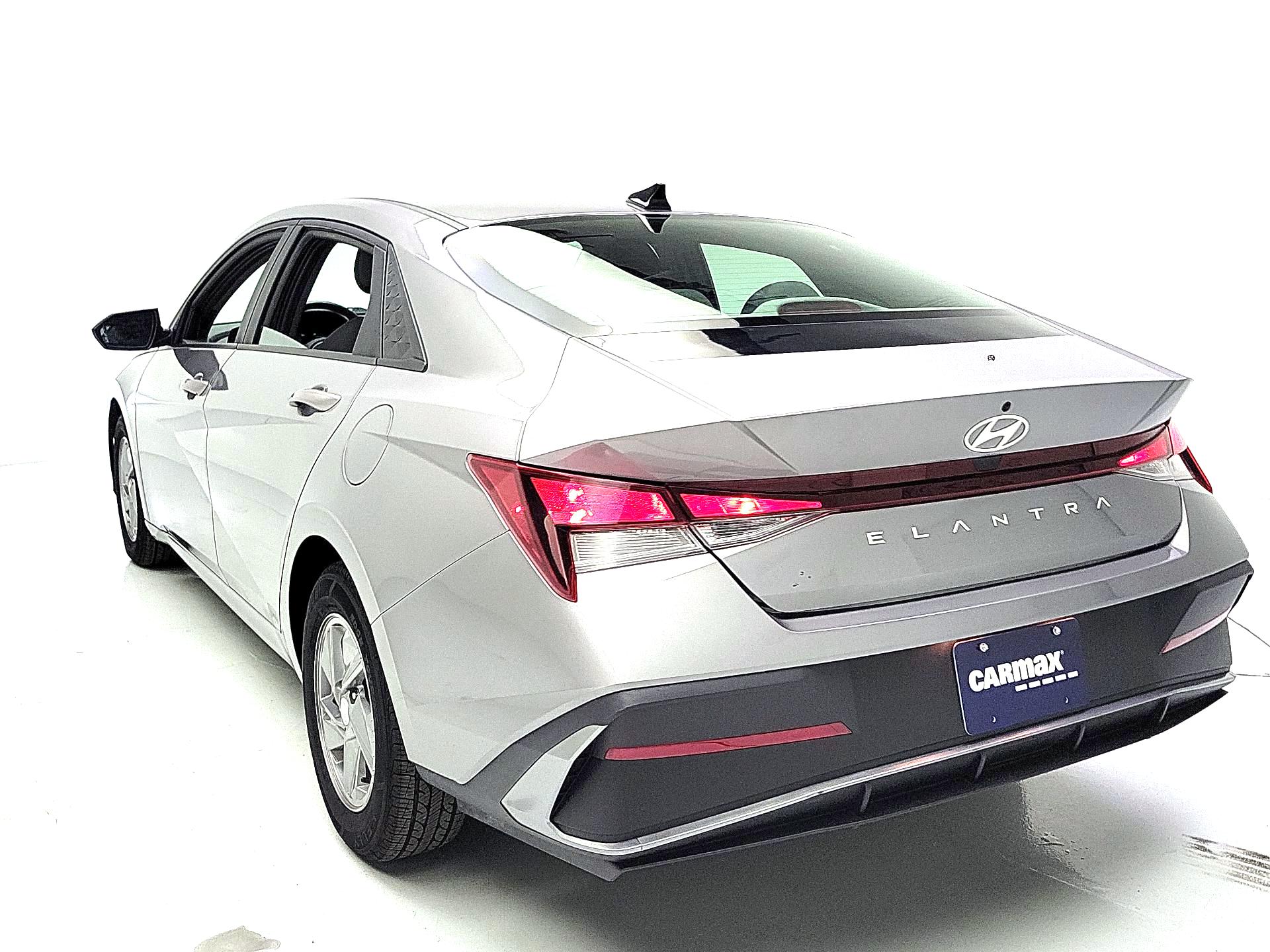 Thumbnail: 2024 Hyundai Elantra - 7