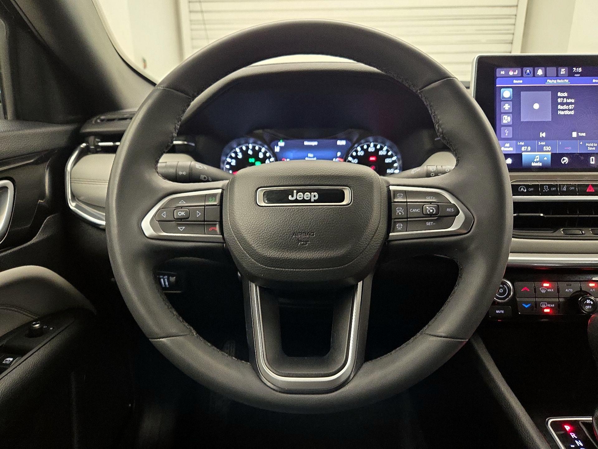 Thumbnail: 2023 Jeep Compass - 10