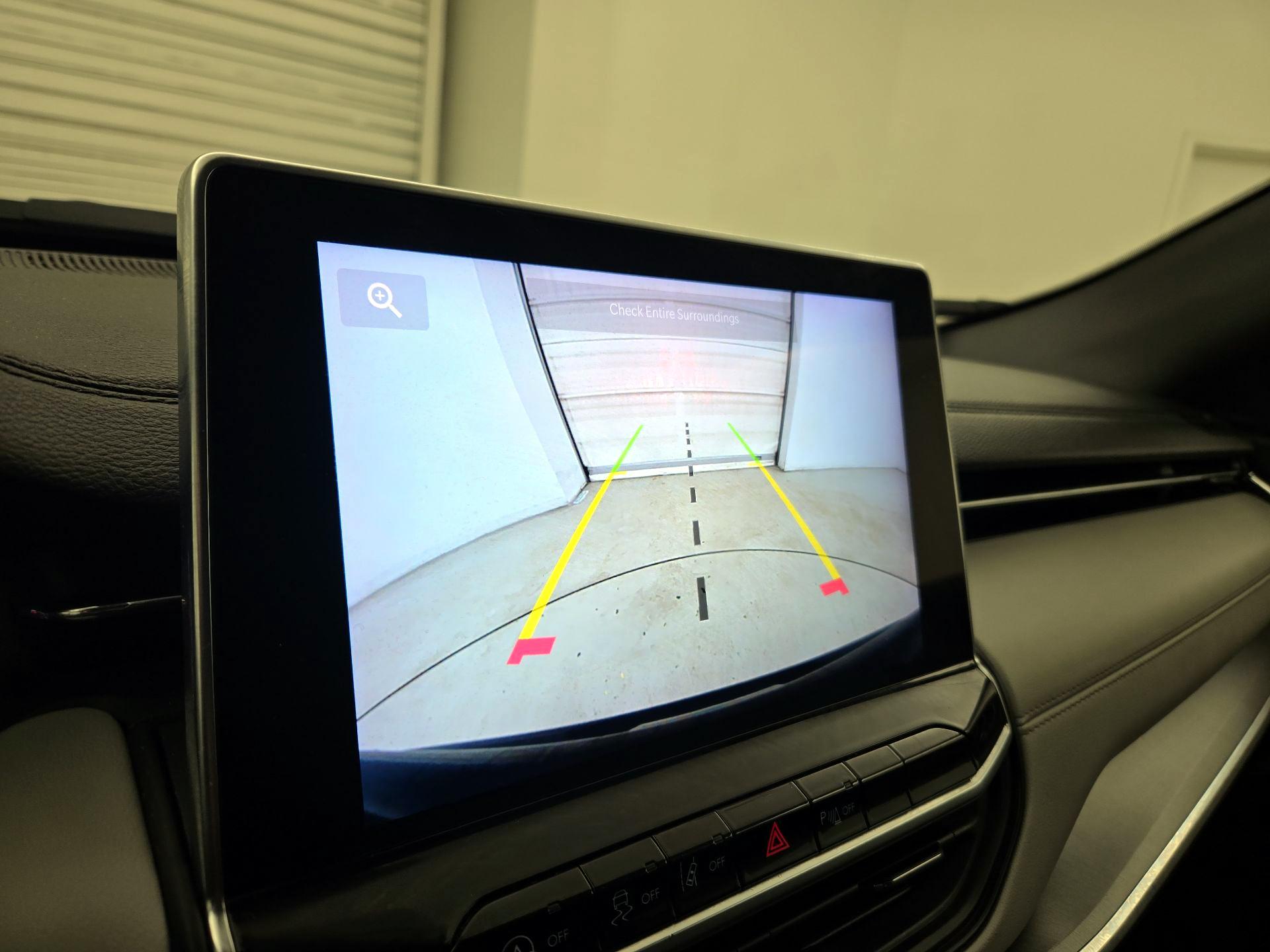 Thumbnail: 2023 Jeep Compass - 14