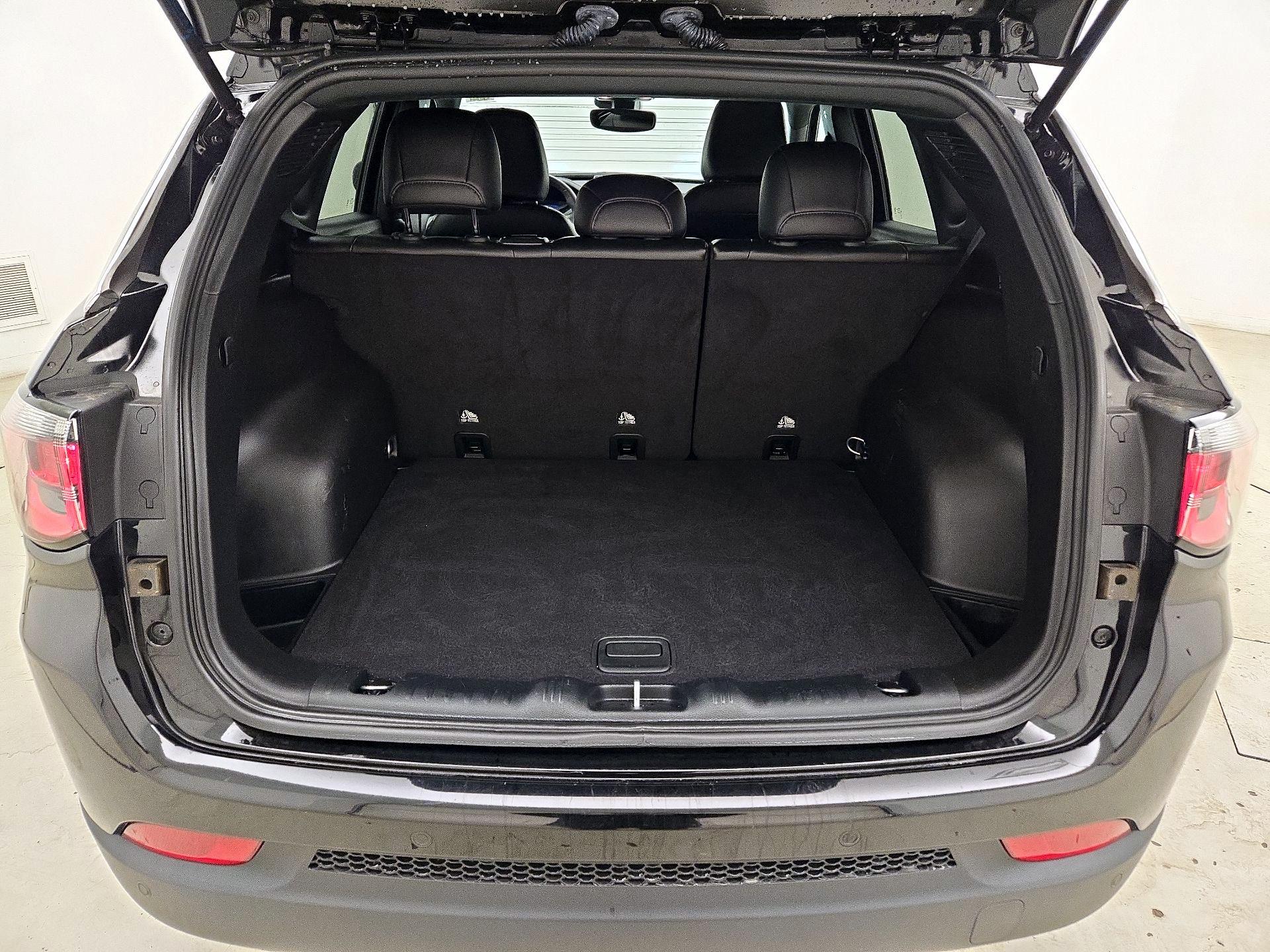 Thumbnail: 2023 Jeep Compass - 20