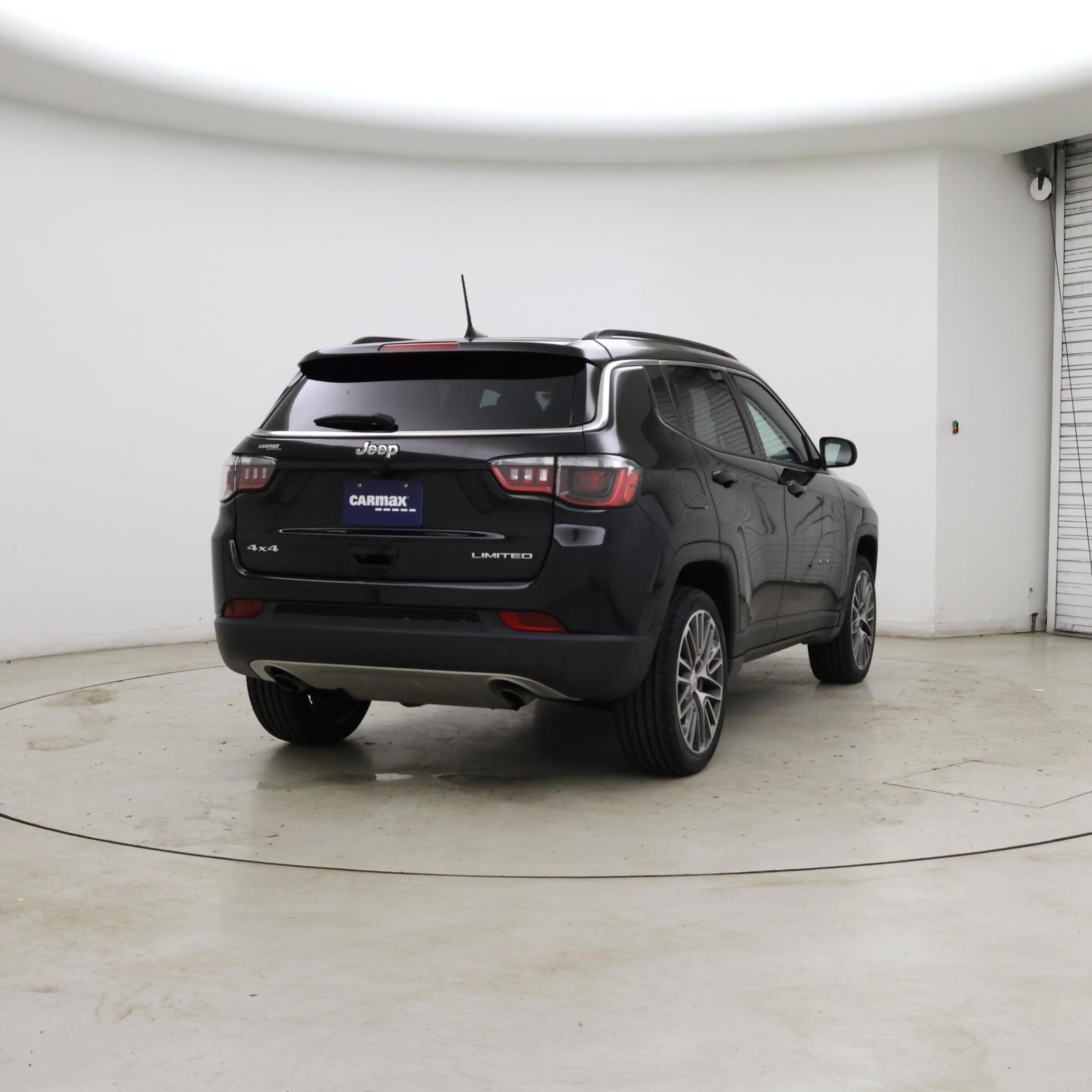 Thumbnail: 2023 Jeep Compass - 8