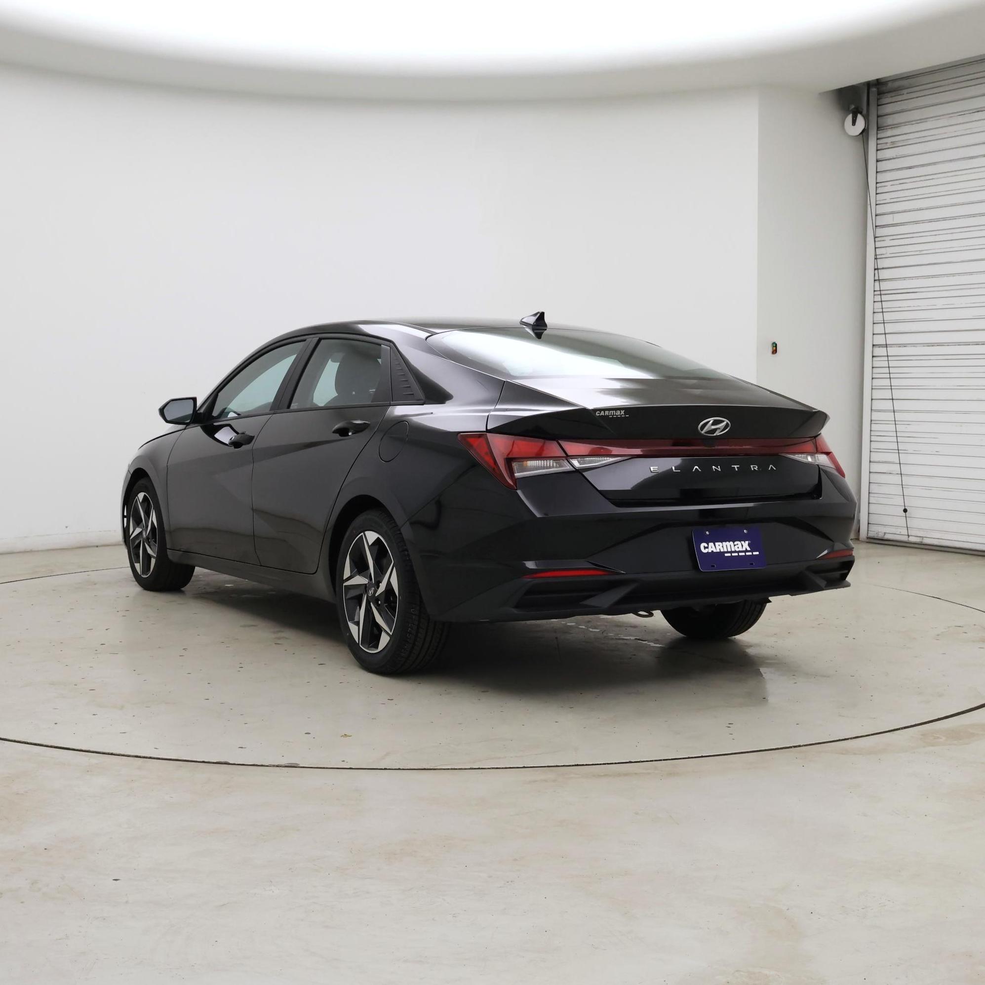 Thumbnail: 2023 Hyundai Elantra - 2