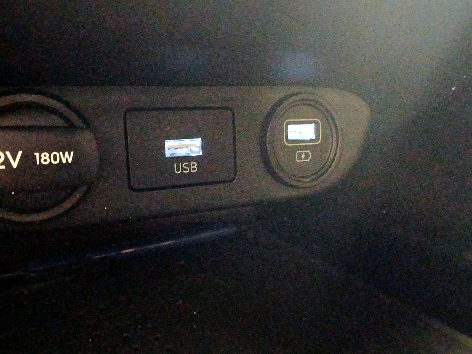 Thumbnail: 2023 Hyundai Elantra - 19