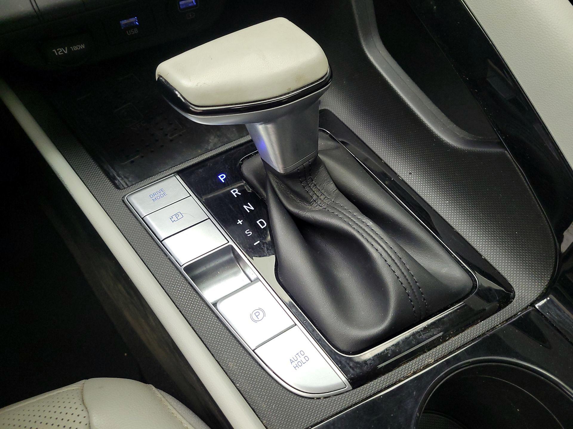 Thumbnail: 2021 Hyundai Elantra - 18