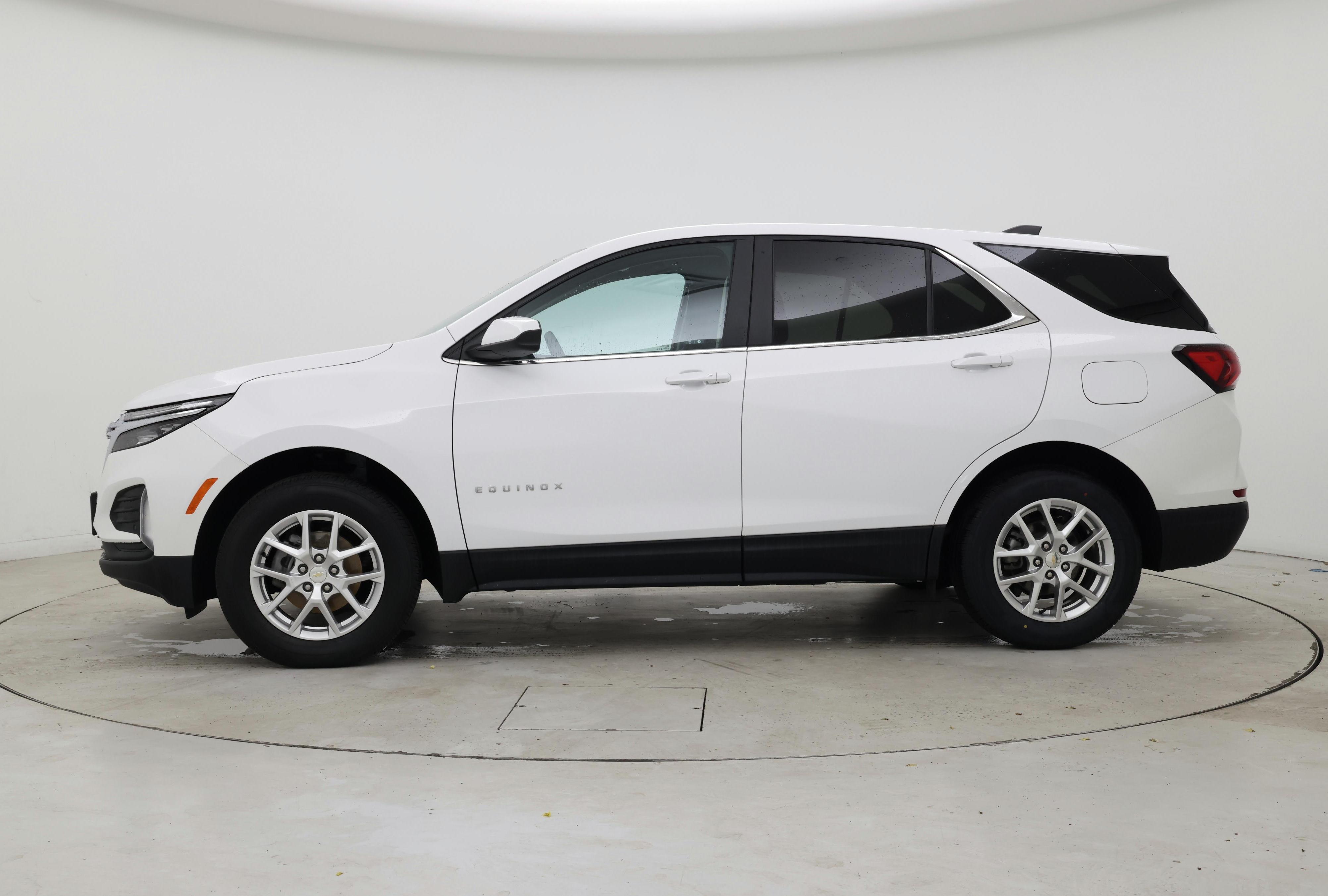 Thumbnail: 2024 Chevrolet Equinox - 3